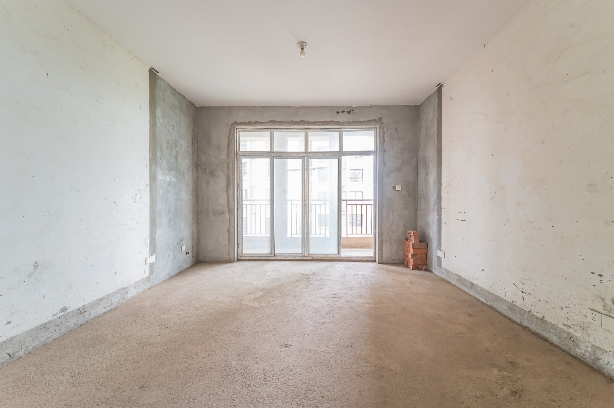 爱琴海岸 3室2厅2卫 100.0万 爱琴海岸 3室2厅2卫 100.0万客厅