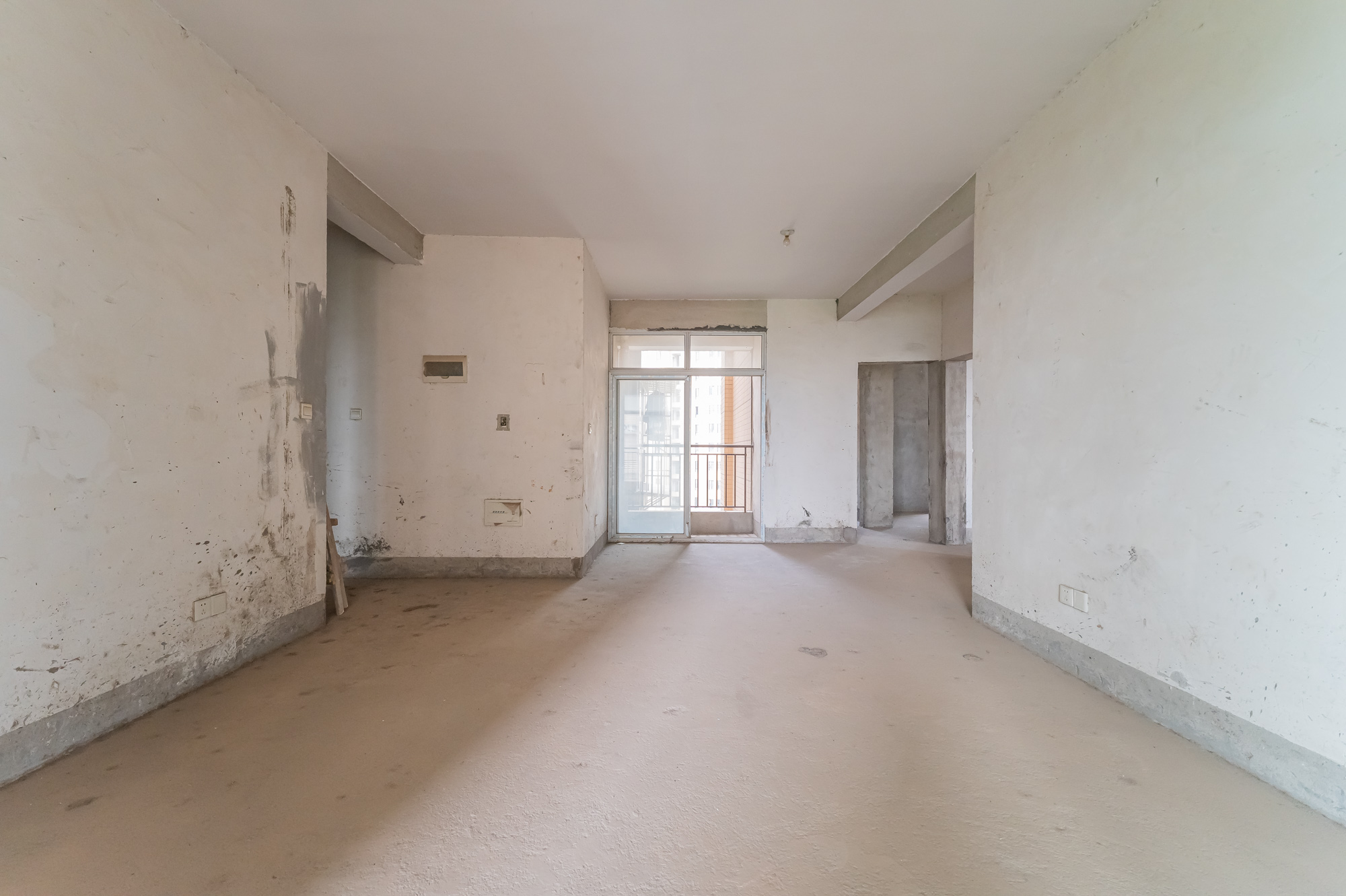 爱琴海岸 3室2厅2卫 100.0万 爱琴海岸 3室2厅2卫 100.0万客厅