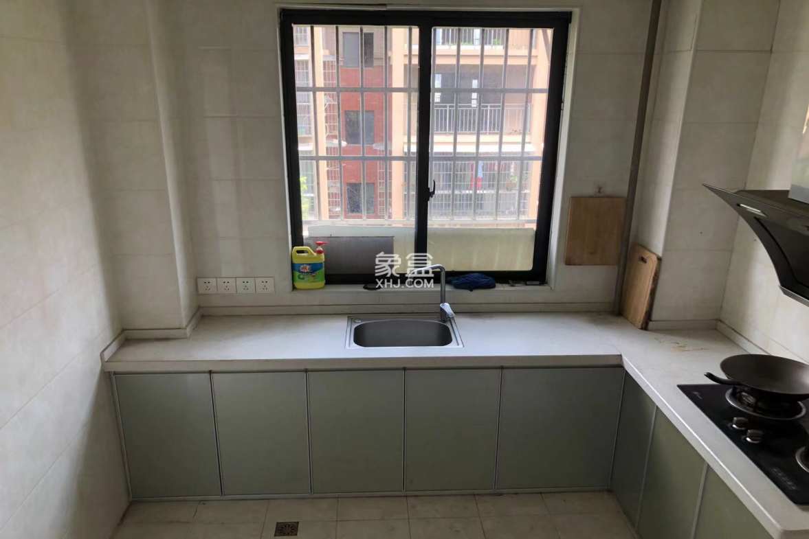 湘湾B区 3室2厅1卫 42.0万 湘湾B区 3室2厅1卫 42.0万室内图