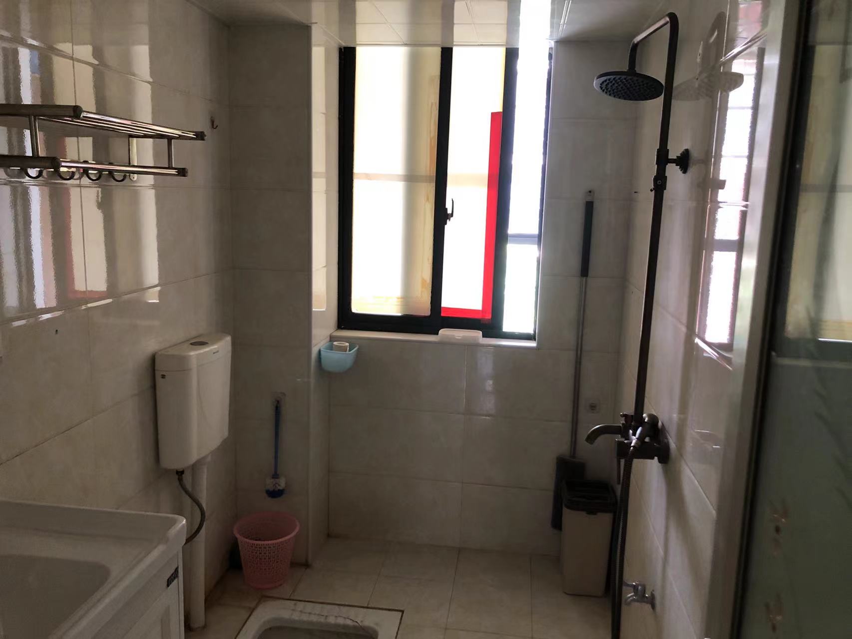 湘湾B区 3室2厅1卫 42.0万 湘湾B区 3室2厅1卫 42.0万室内图