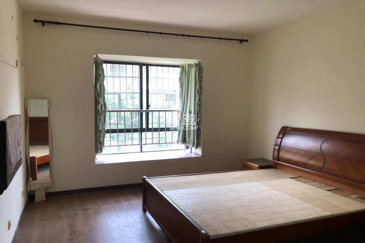 湘湾B区 3室2厅1卫 42.0万 湘湾B区 3室2厅1卫 42.0万室内图