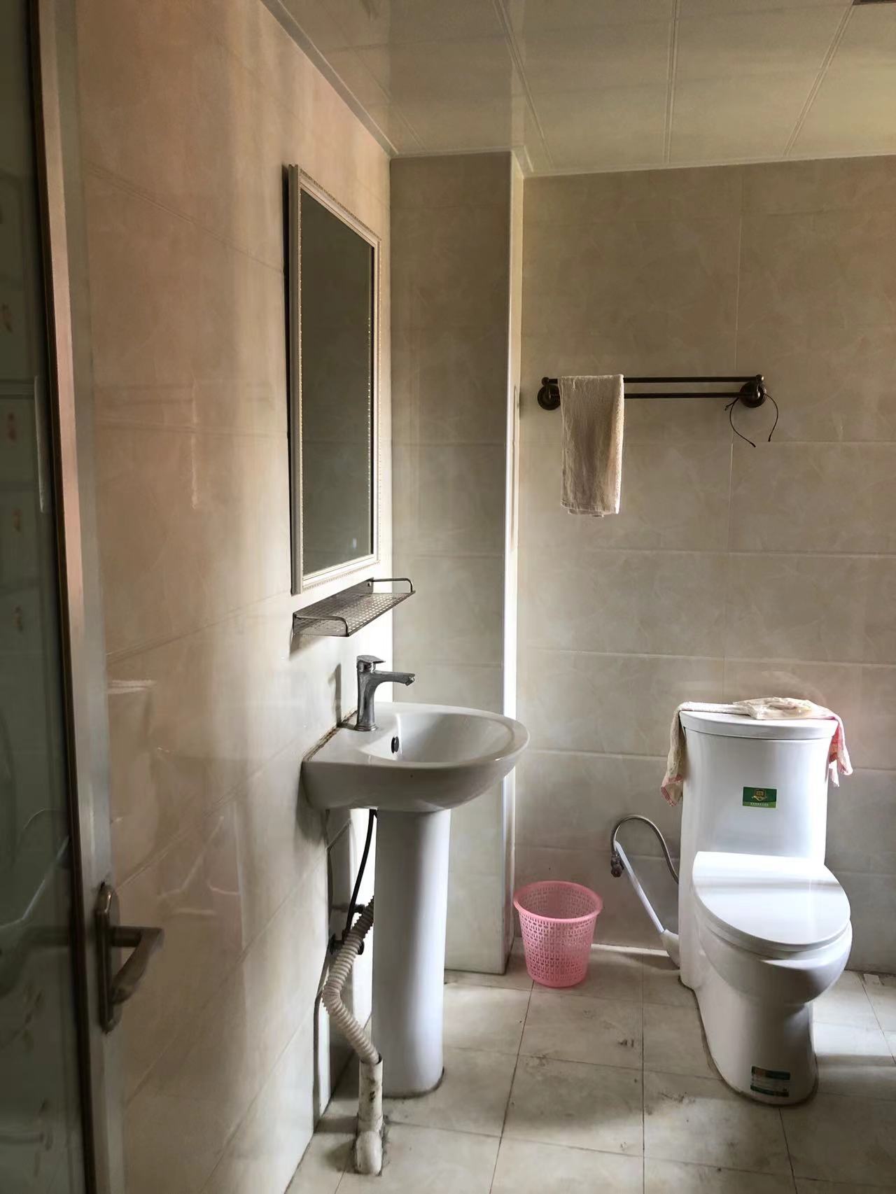 湘湾B区 3室2厅1卫 42.0万 湘湾B区 3室2厅1卫 42.0万室内图