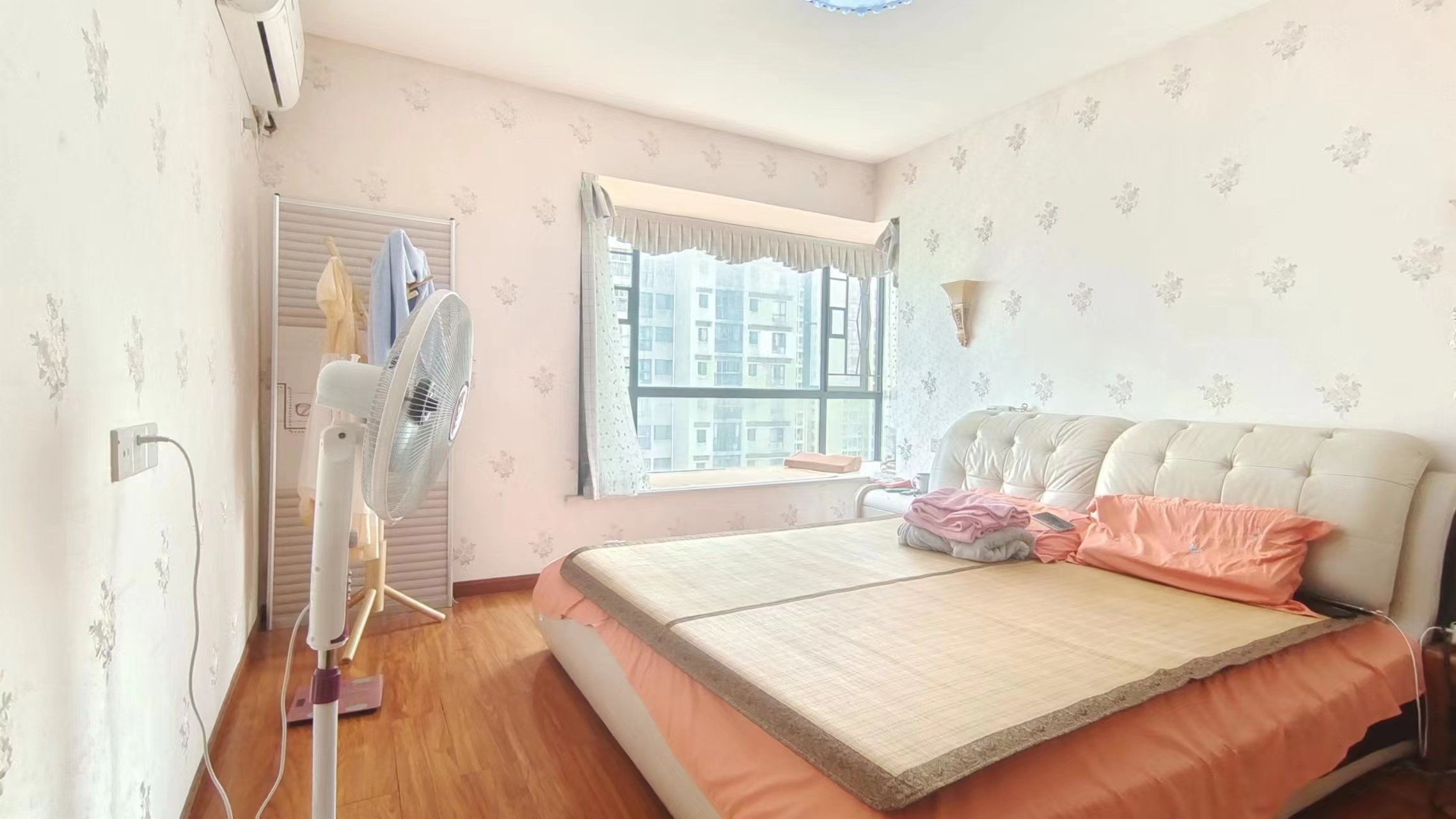 恒瑞雅园  3室2厅2卫    72.8万 恒瑞雅园  3室2厅2卫    72.8万室内图