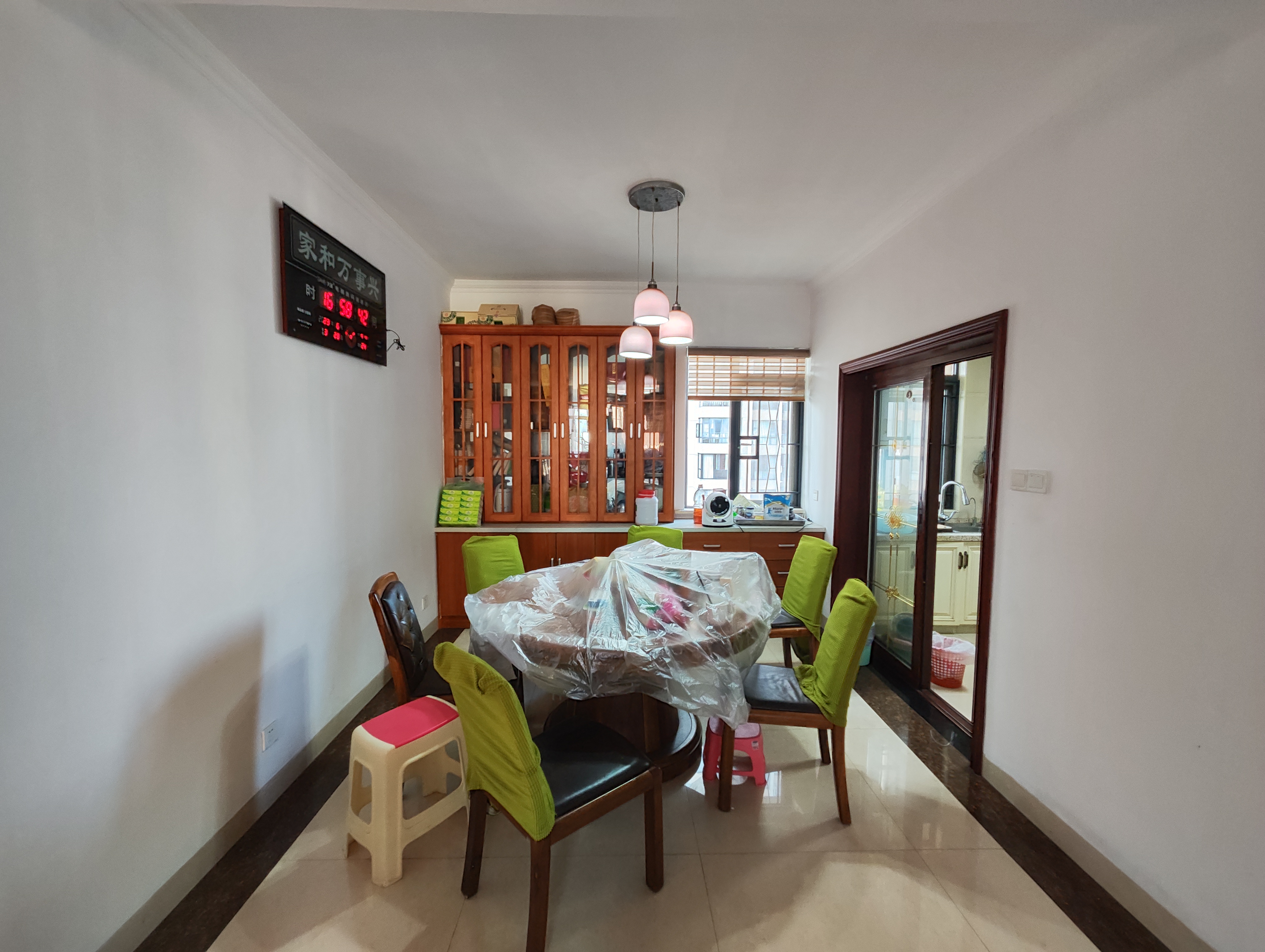 流金岁月-华晨国际 4室2厅3卫 138.0万 流金岁月-华晨国际 4室2厅3卫 138.0万室内图