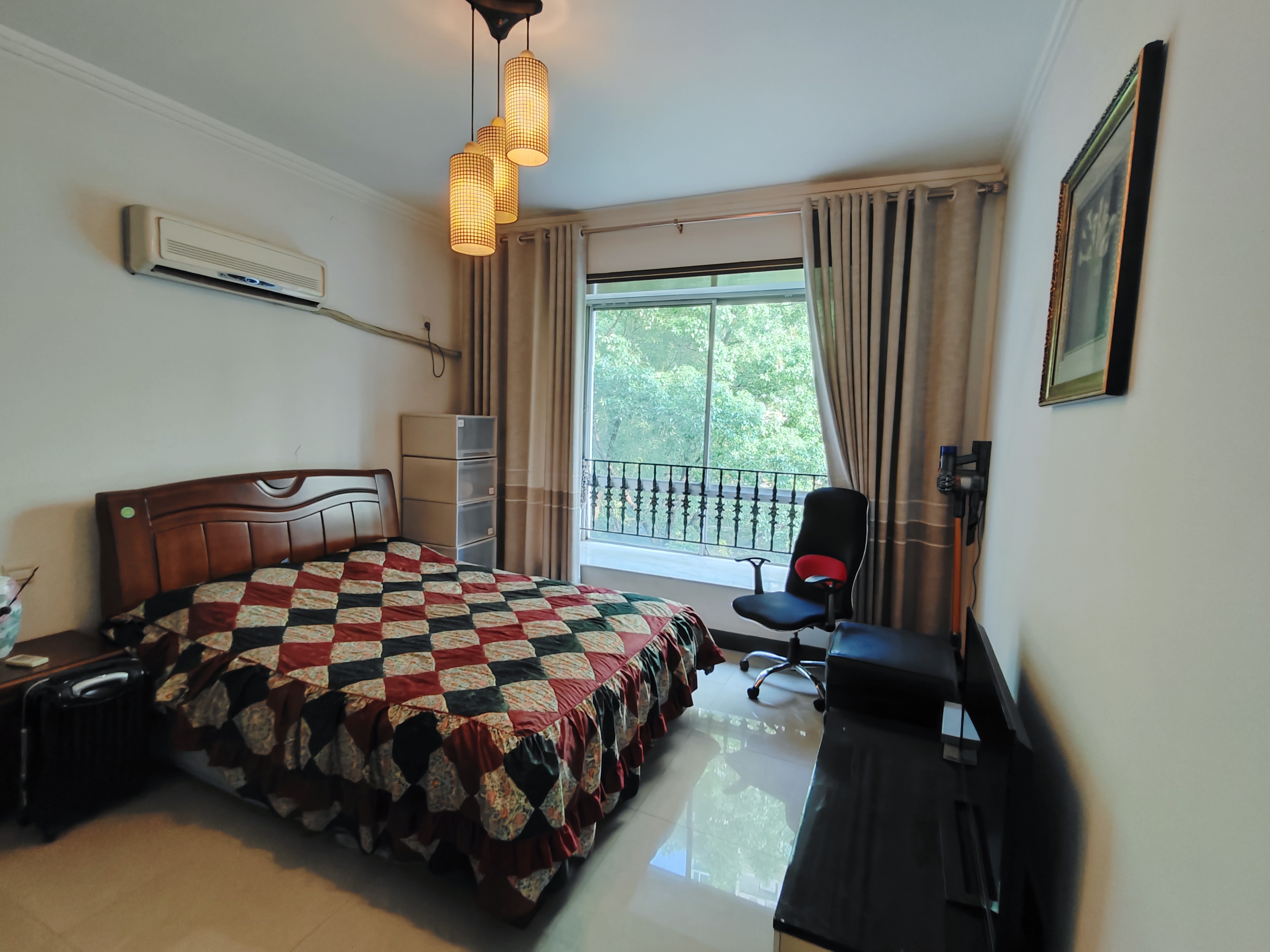 四季花园  5室2厅3卫    60.0万 四季花园  5室2厅3卫    60.0万室内图