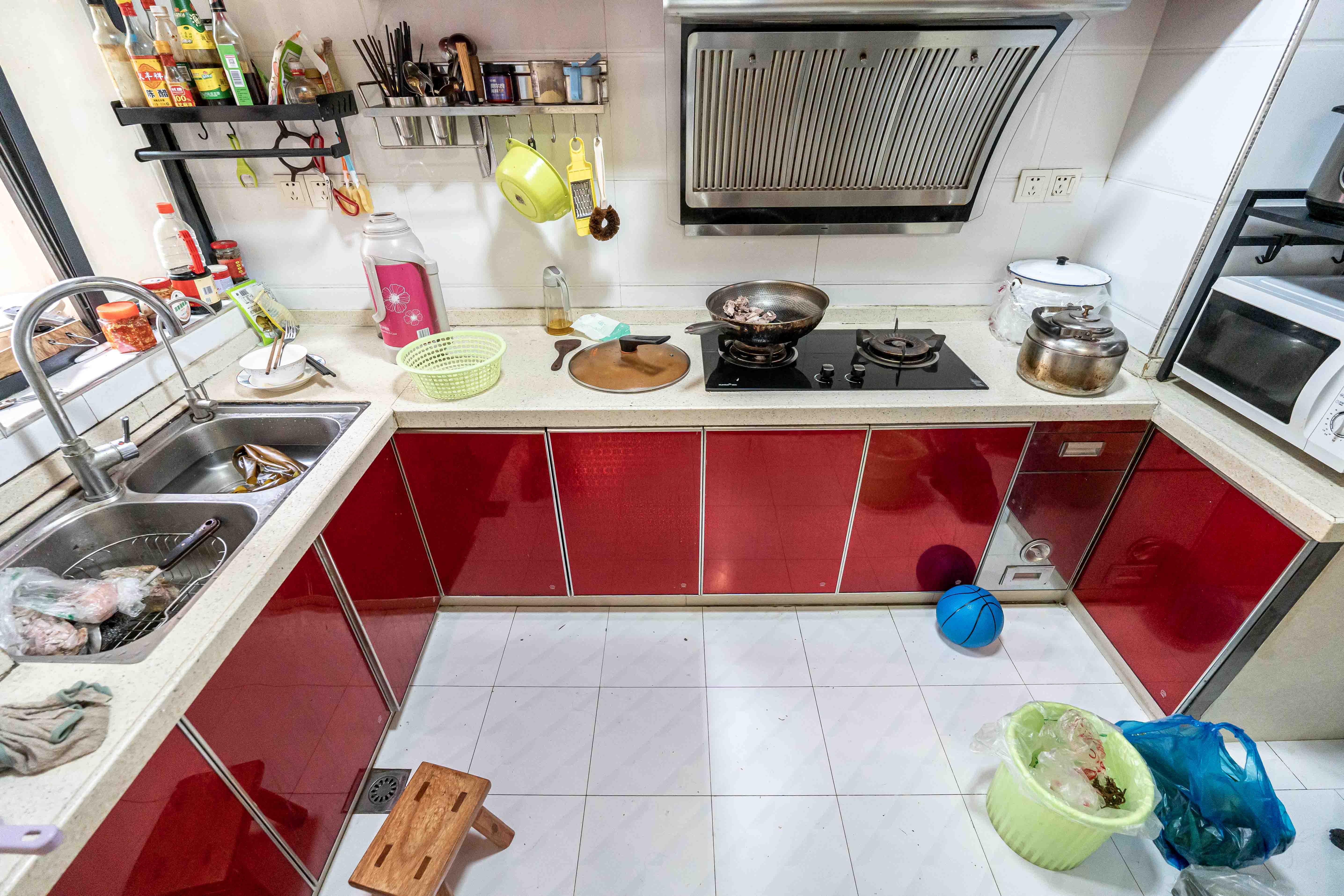 海拔东方  2室2厅2卫    92.7万 海拔东方  2室2厅2卫    92.7万厨房