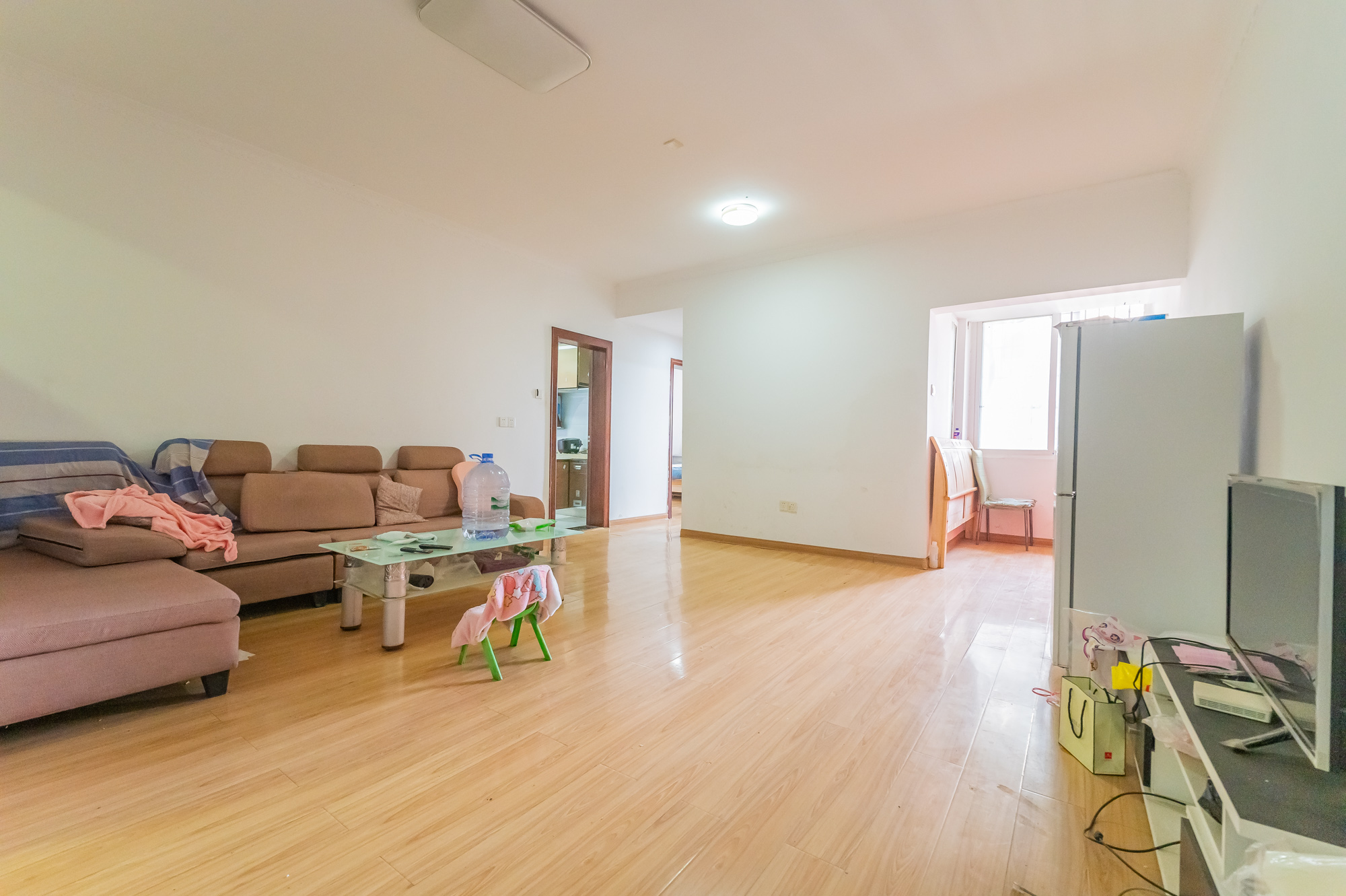 锦璨家园 3室2厅1卫 53.80万 锦璨家园 3室2厅1卫 53.80万客厅