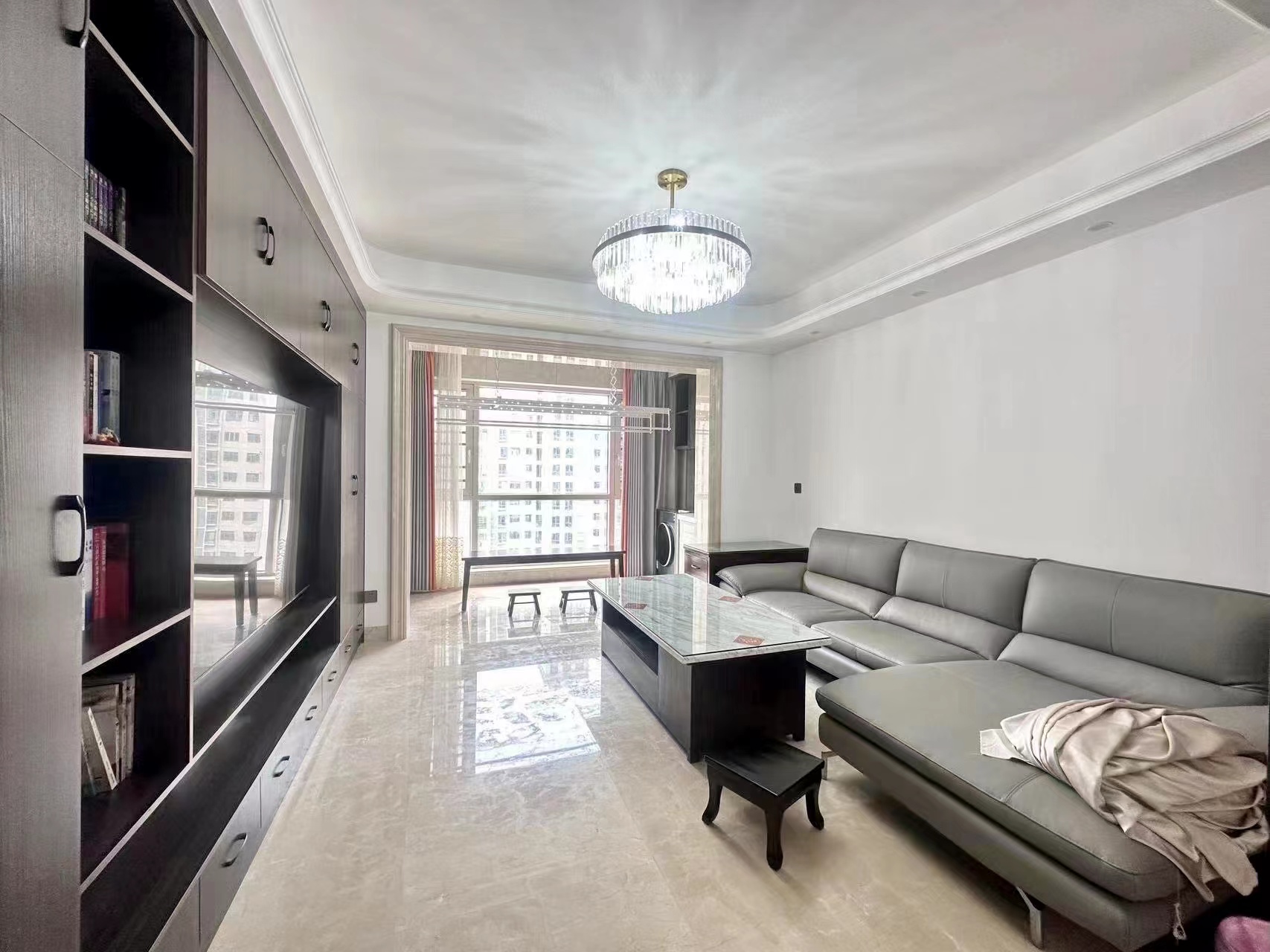 山水洲城华晨第一城 3室2厅2卫 115.0万 山水洲城华晨第一城 3室2厅2卫 115.0万室内图