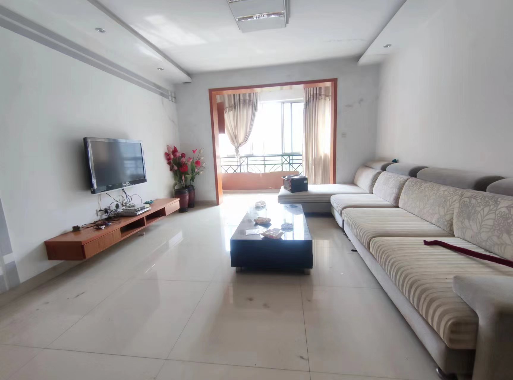 海德堡二期 3室2厅1卫 64.80万 海德堡二期 3室2厅1卫 64.80万室内图