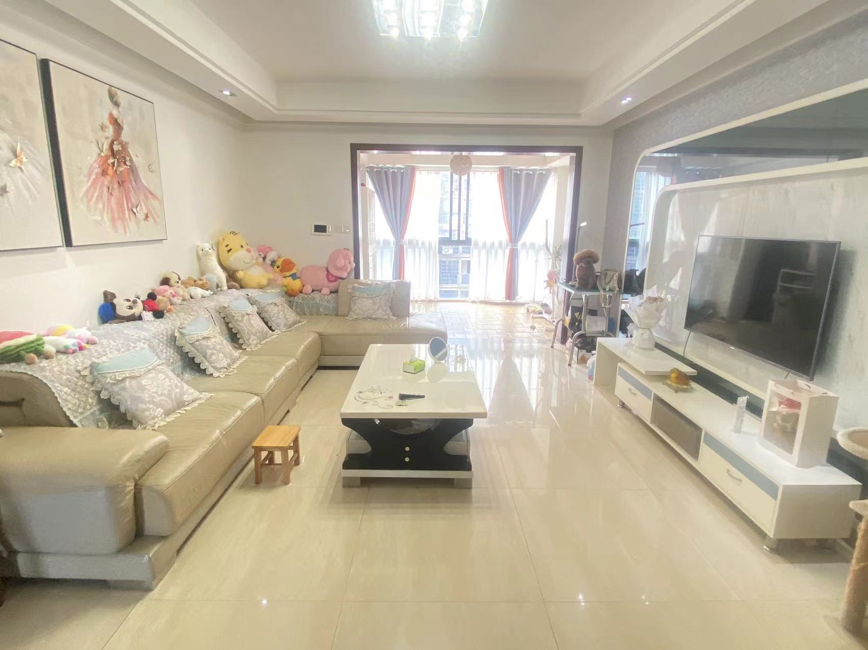 建鑫二期  3室2厅2卫    65.0万 建鑫二期  3室2厅2卫    65.0万客厅