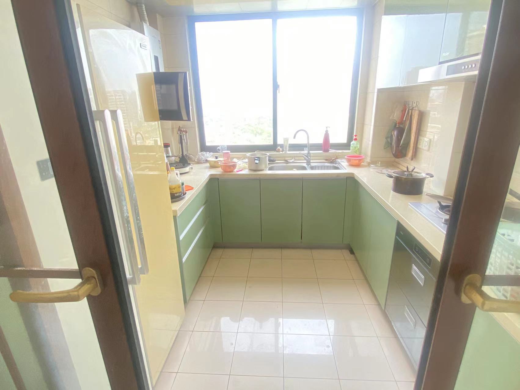 建鑫二期  3室2厅2卫    65.0万 建鑫二期  3室2厅2卫    65.0万客厅