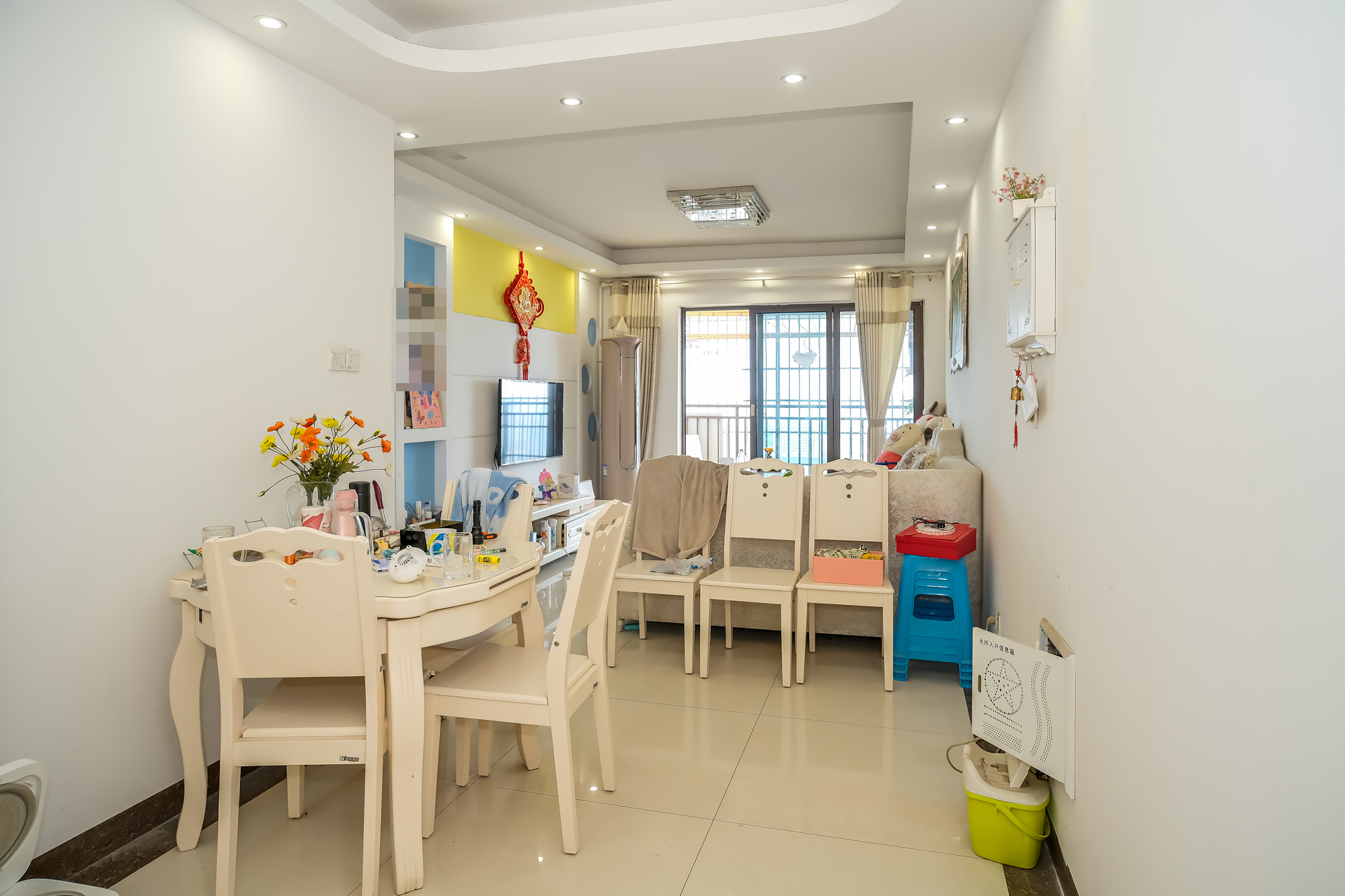 新长海广场  3室2厅1卫    54.8万客厅