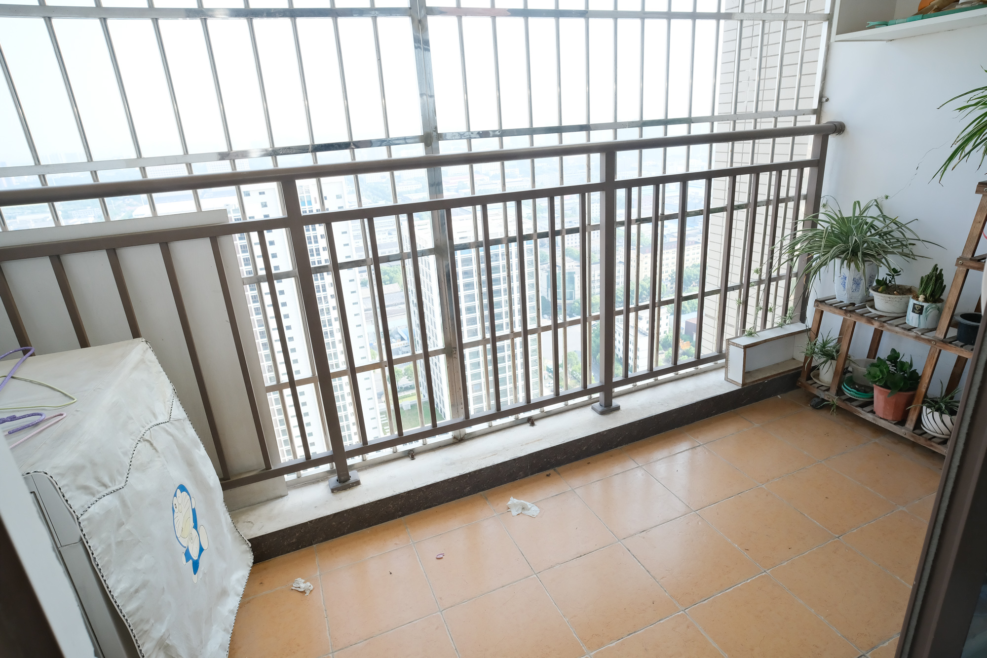 新长海广场  3室2厅1卫    54.8万阳台