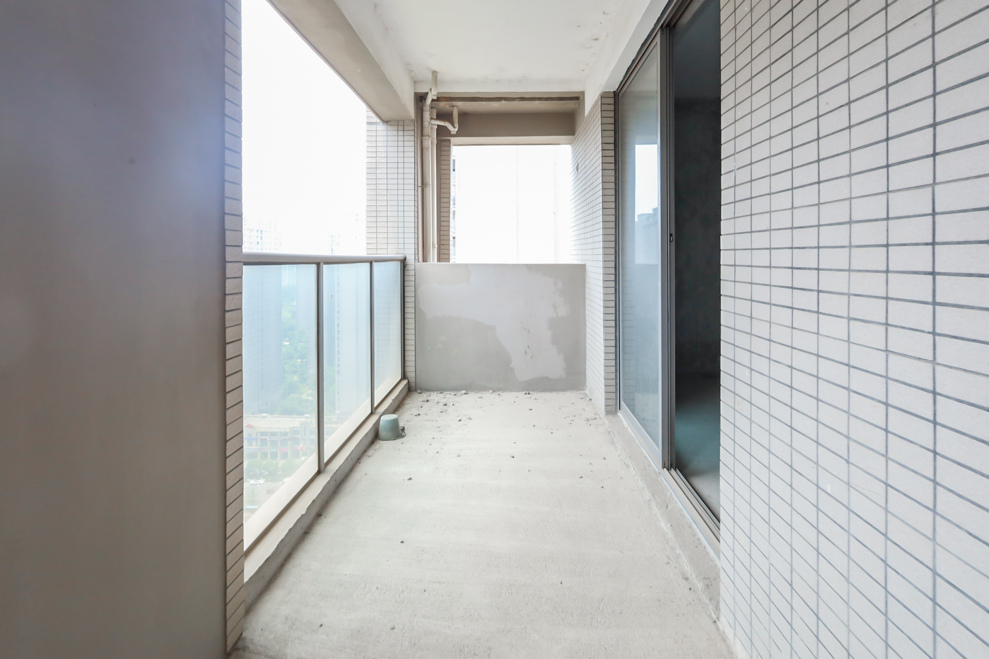 八方小区C区  3室2厅2卫   460.00万阳台