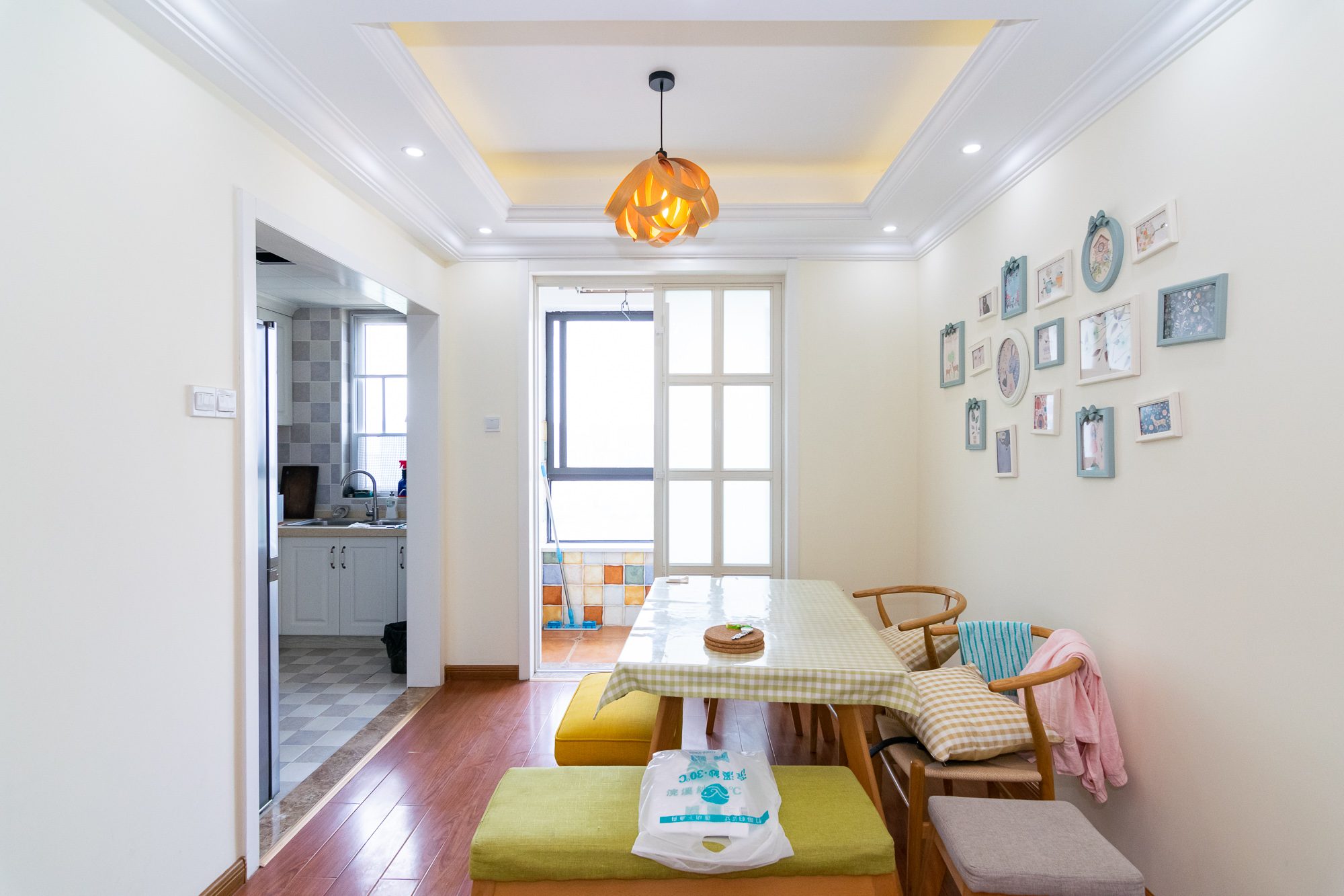 金地三千府(金地湖山樾、金地自在城)  3室2厅1卫    85.0万 金地三千府(金地湖山樾、金地自在城)  3室2厅1卫    85.0万客厅