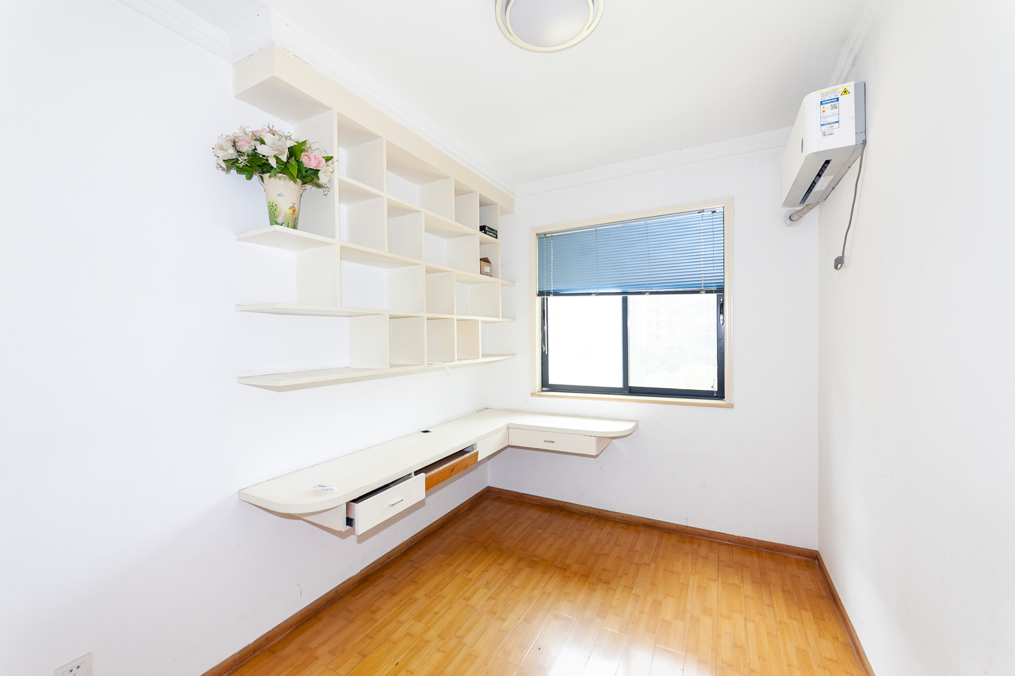 珠江东方明珠(新地东方明珠)一二期  3室2厅2卫    105.0万 珠江东方明珠(新地东方明珠)一二期  3室2厅2卫    105.0万其他