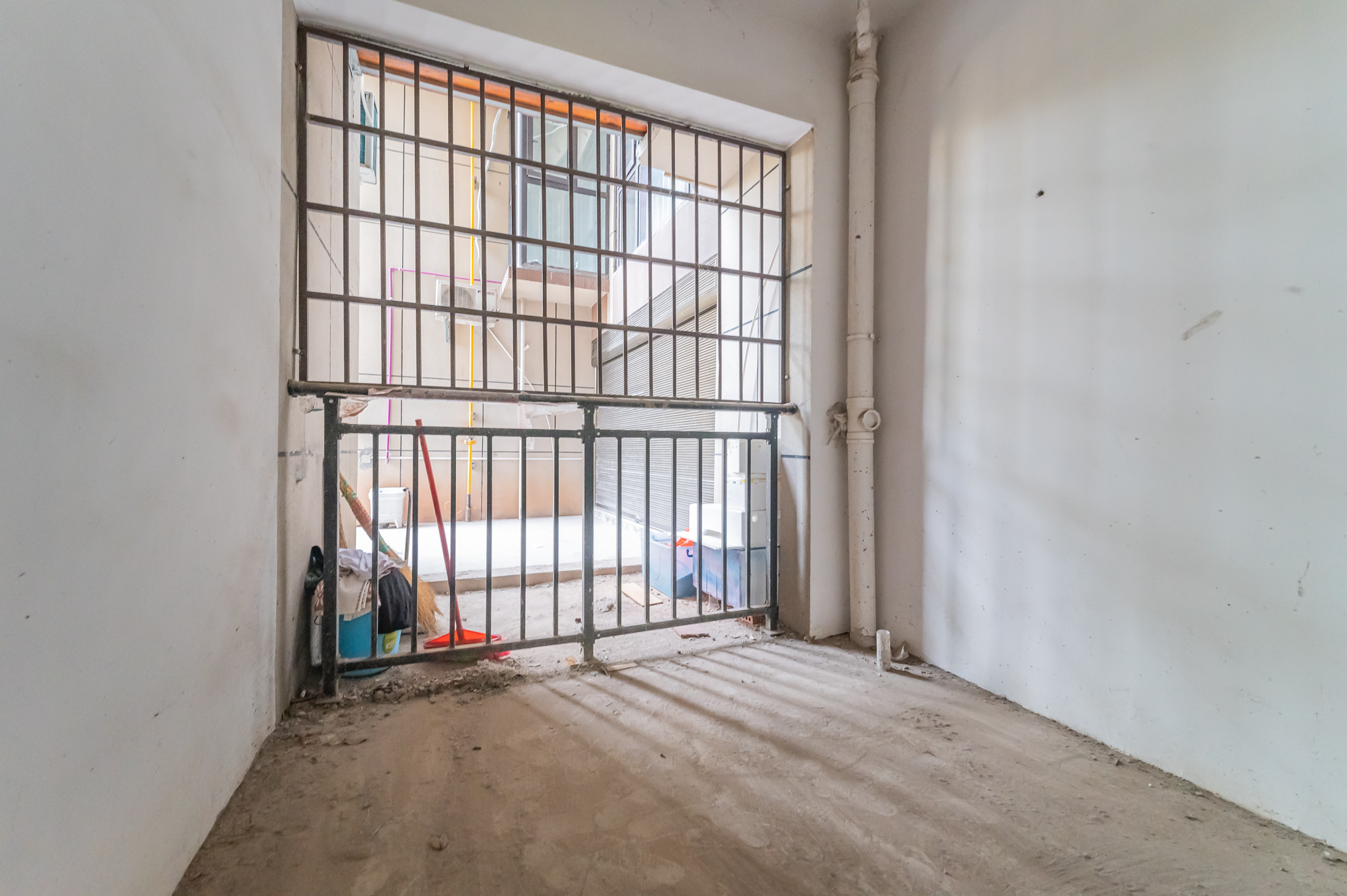 国泰九龙湾 4室2厅2卫 88.00万 国泰九龙湾 4室2厅2卫 88.00万卧室