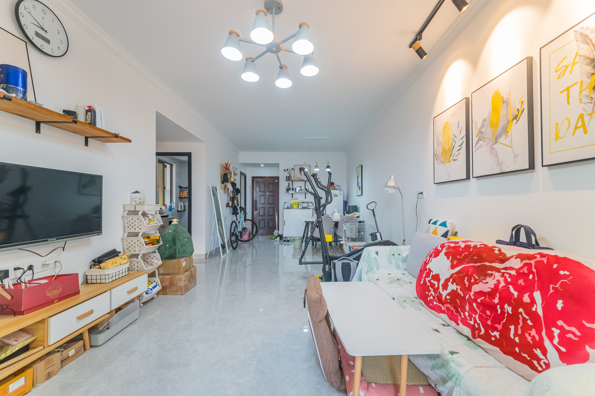 深业睿城 2室2厅1卫 52.0万 深业睿城 2室2厅1卫 52.0万客厅