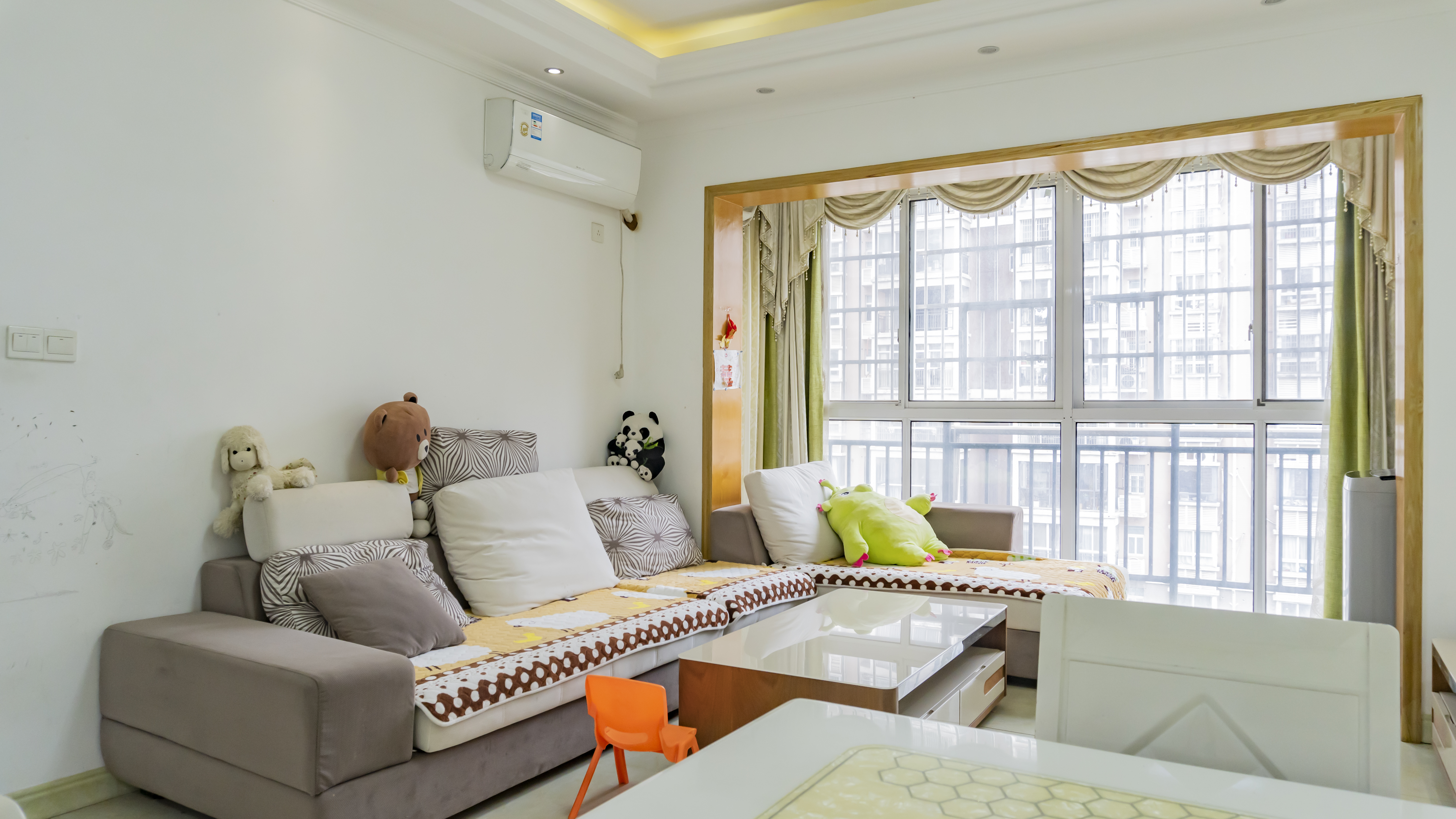 学府花园(文苑瑞景) 3室2厅1卫 37.80万 学府花园(文苑瑞景) 3室2厅1卫 37.80万室内图