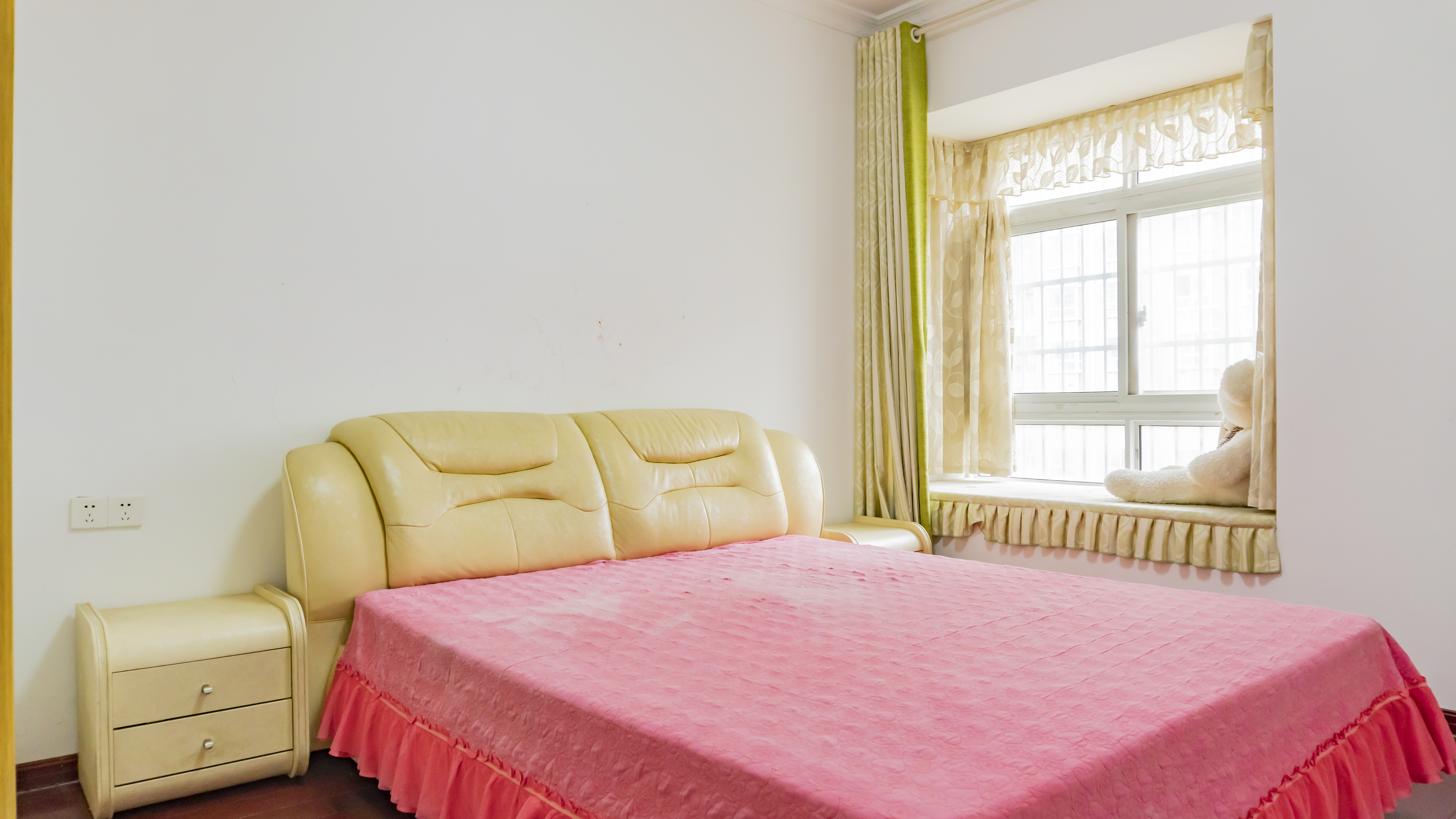 学府花园(文苑瑞景) 3室2厅1卫 37.80万 学府花园(文苑瑞景) 3室2厅1卫 37.80万室内图