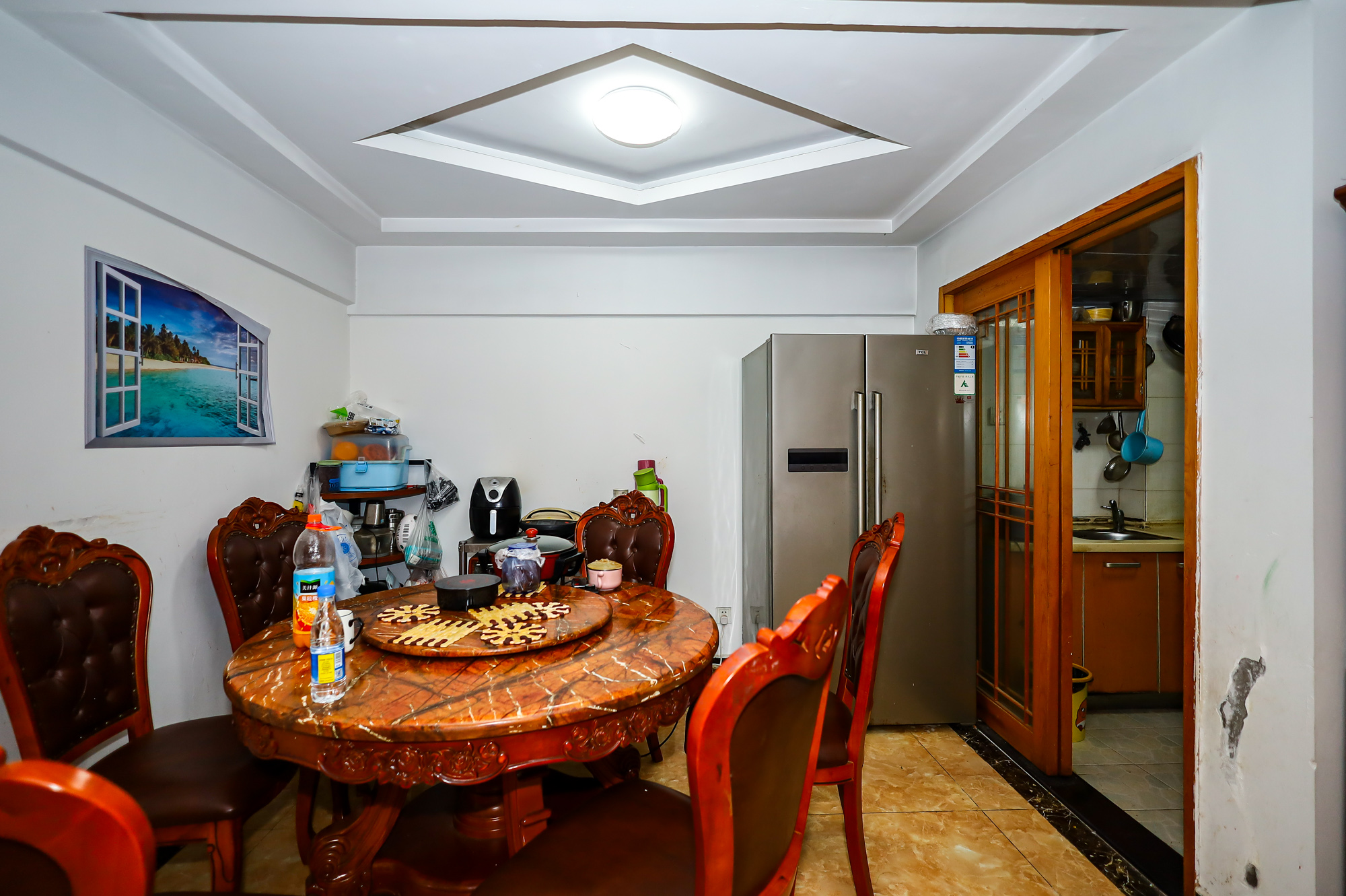 南国嘉苑 4室2厅2卫 125.0万 南国嘉苑 4室2厅2卫 125.0万客厅