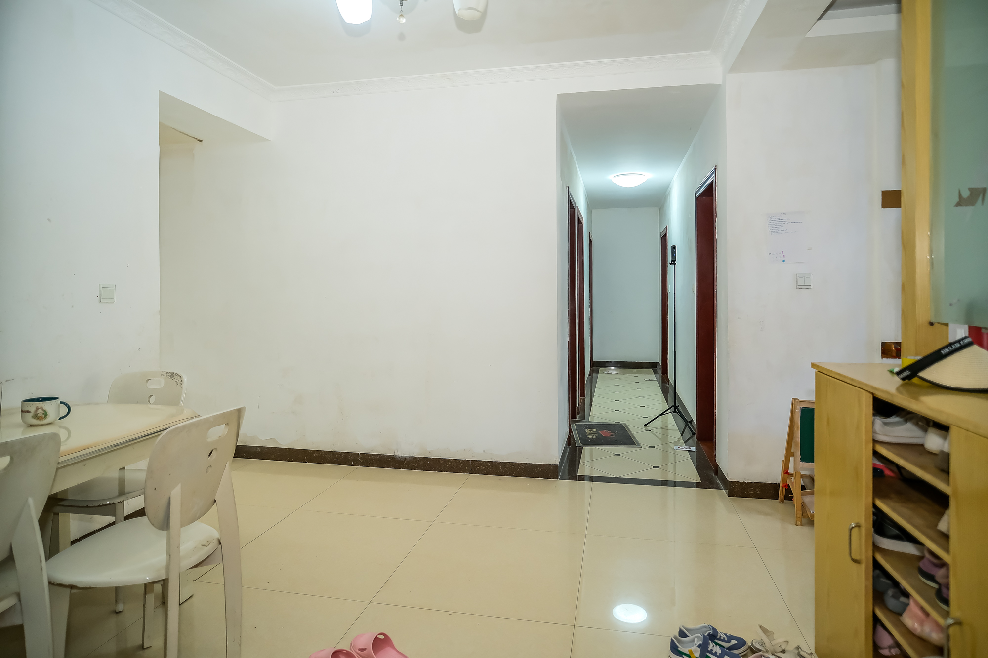 红树湾  4室2厅2卫    98.0万 红树湾  4室2厅2卫    98.0万客厅