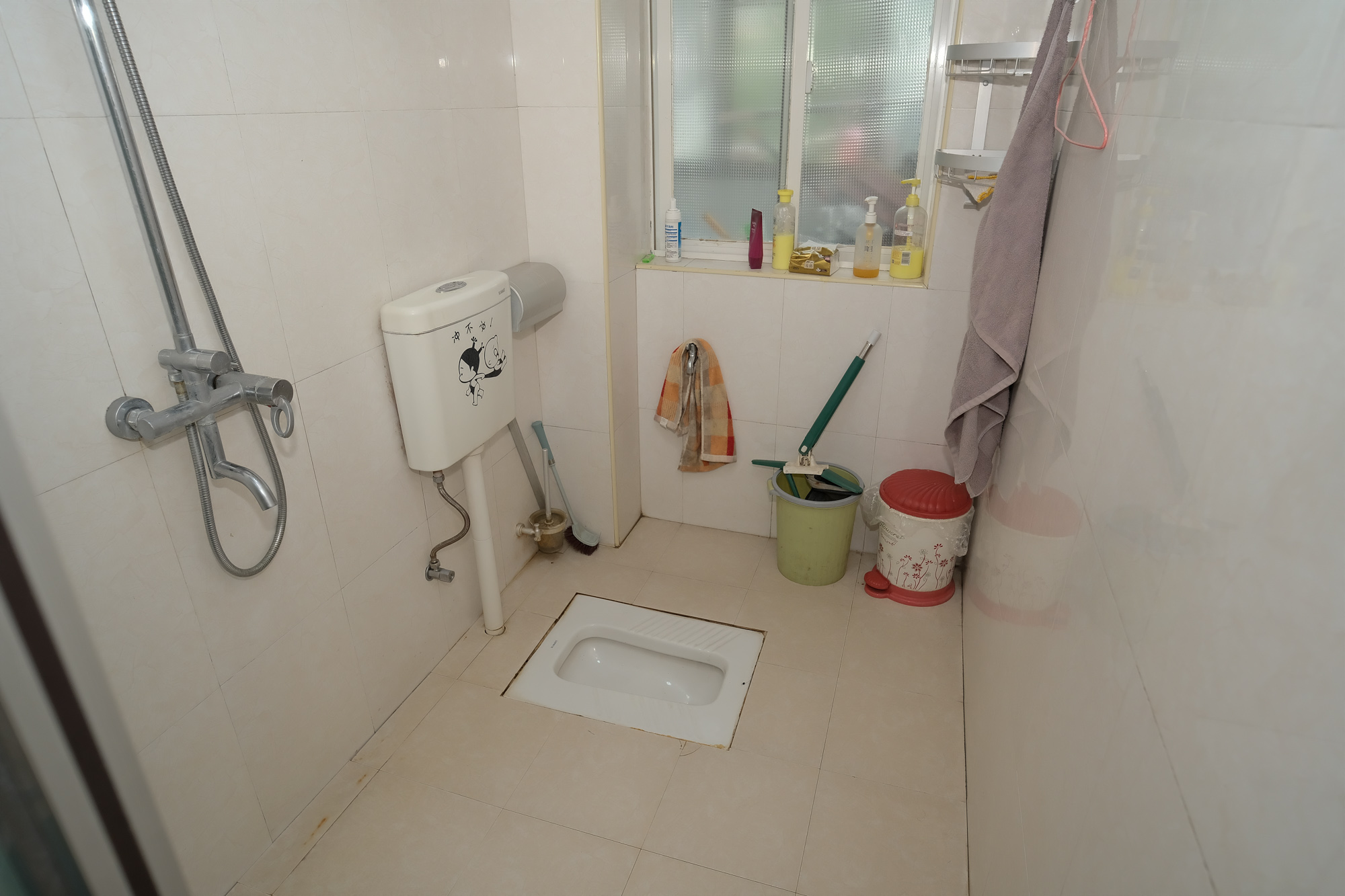 红树湾  4室2厅2卫    98.0万 红树湾  4室2厅2卫    98.0万卫生间