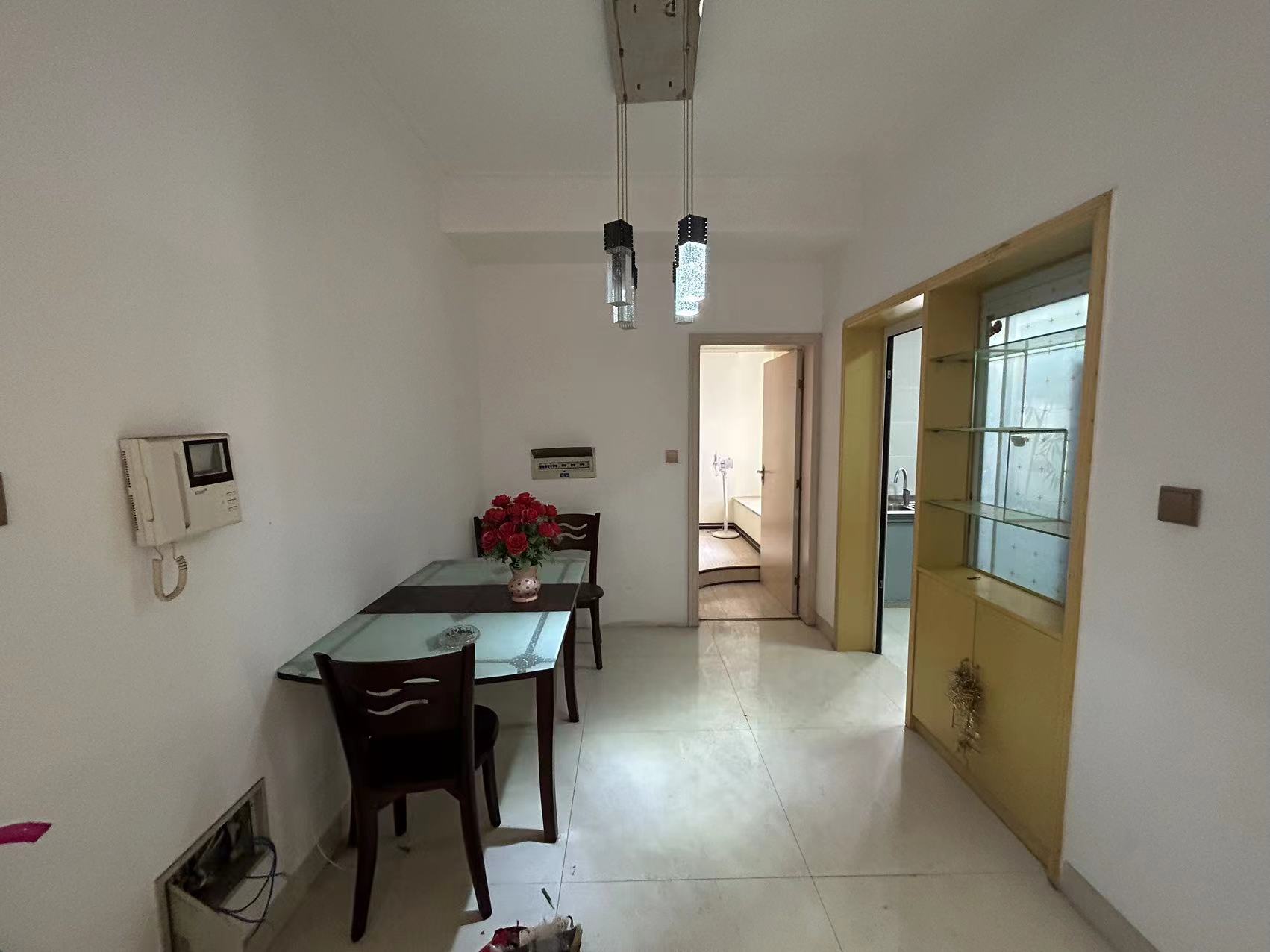 荷塘月色红旗南路46号 3室2厅1卫 49.8万 荷塘月色红旗南路46号 3室2厅1卫 49.8万室内图