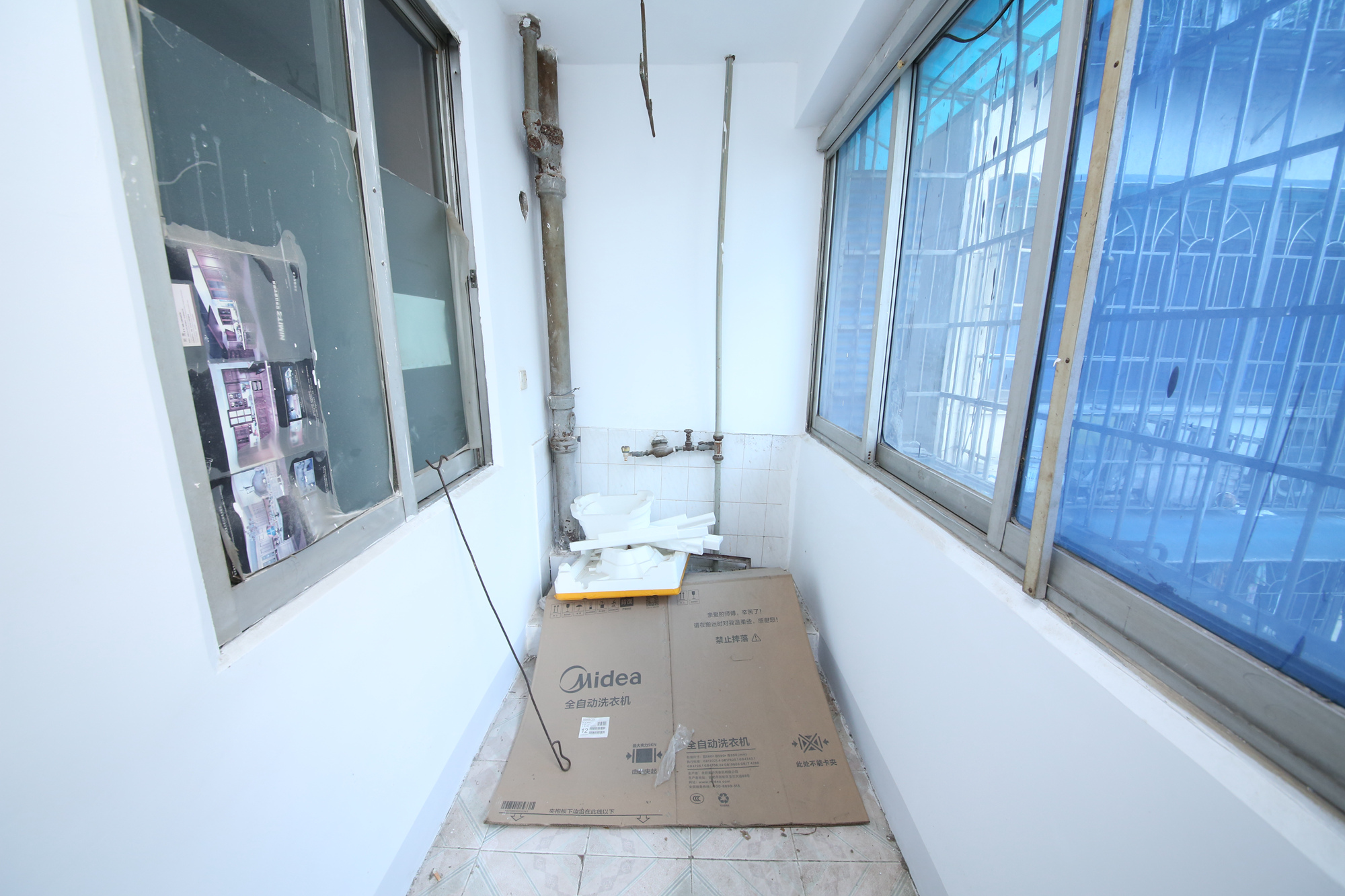 文华商住楼  2室2厅1卫   67.00万阳台