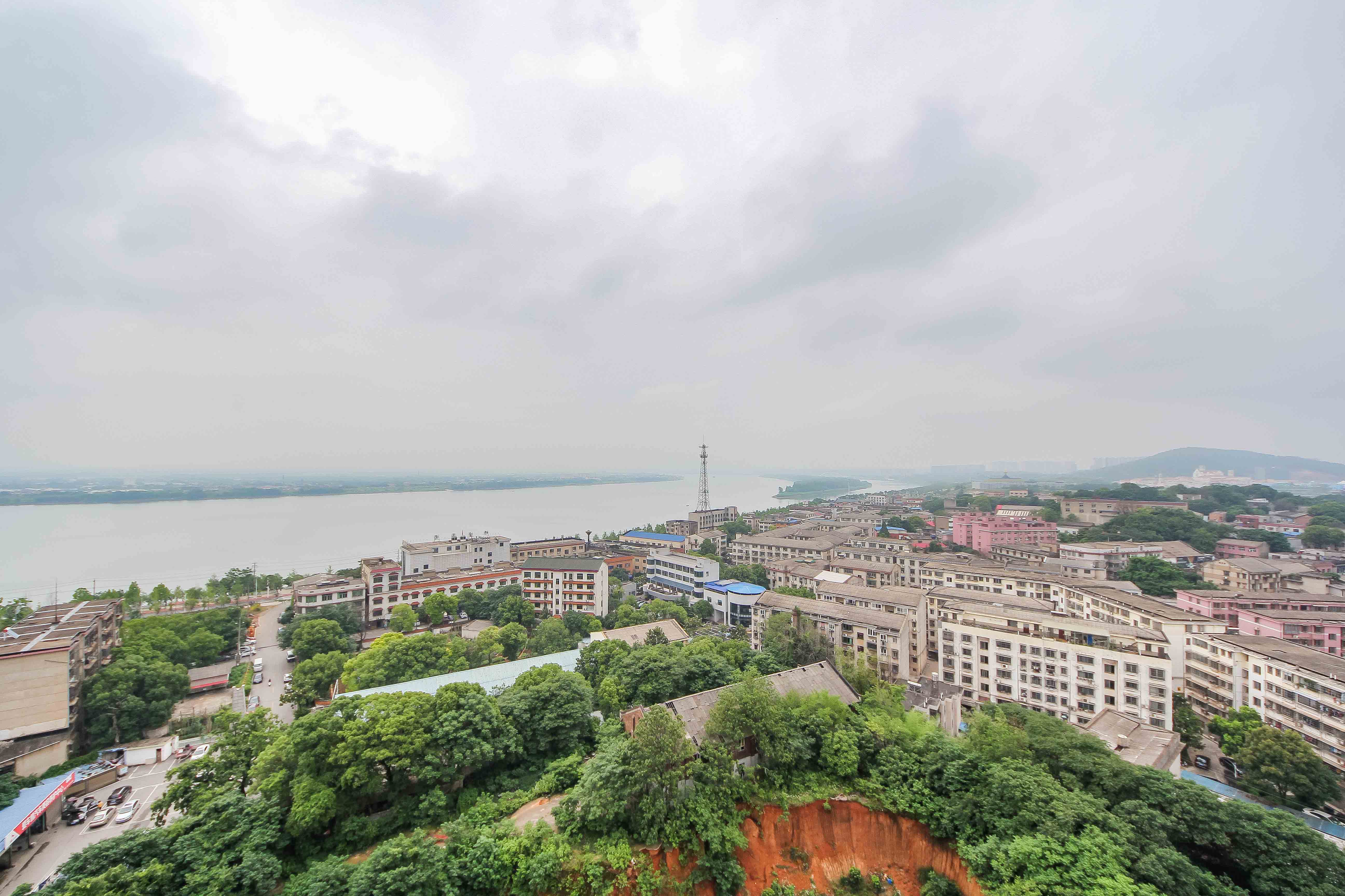 德惠雅苑（众星湘港公馆）  3室2厅1卫   90.00万其他