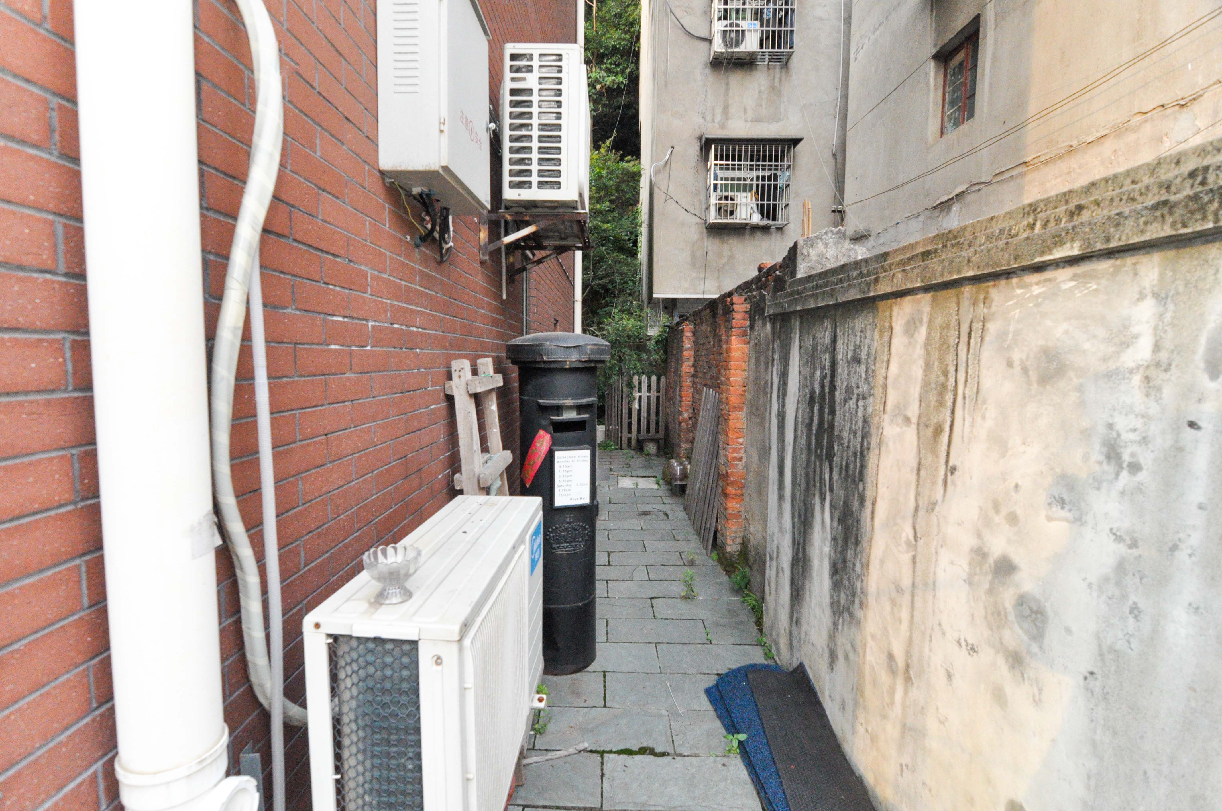 西湖街道散盘  6室3厅4卫   379.80万其他