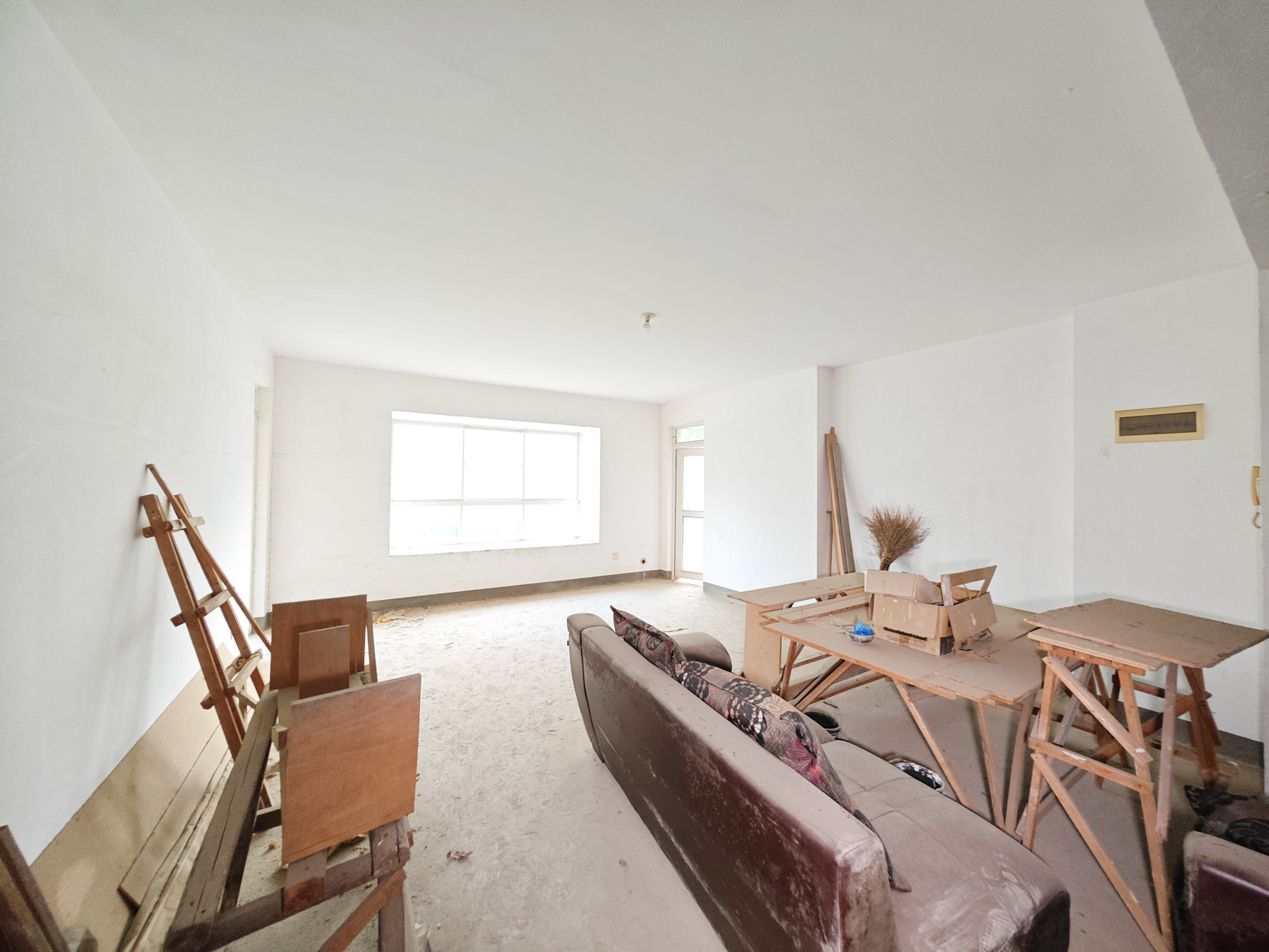 升远君尚嘉筑  5室2厅2卫    120.0万客厅