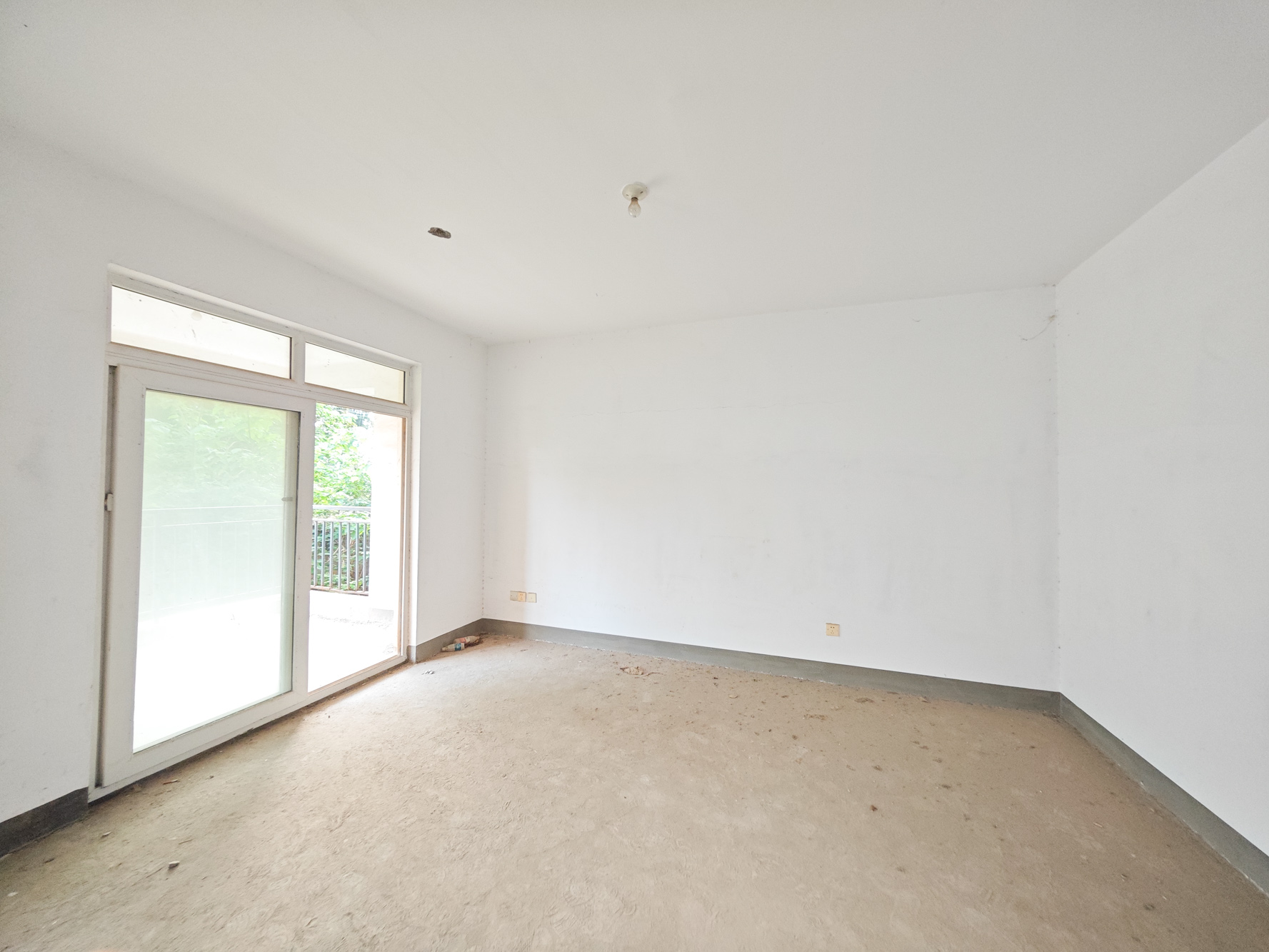 升远君尚嘉筑  5室2厅2卫    120.0万卧室