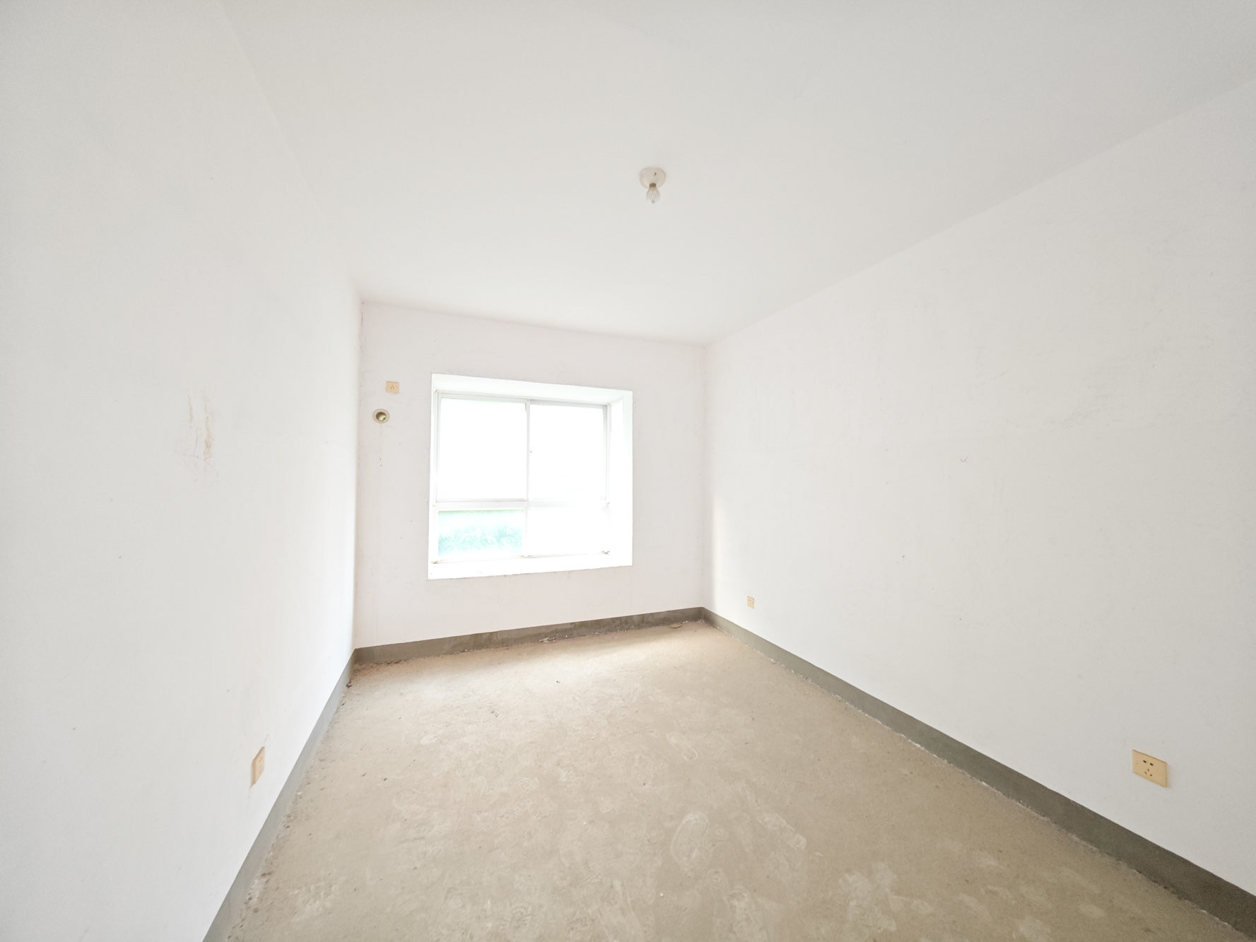 升远君尚嘉筑  5室2厅2卫    120.0万卧室