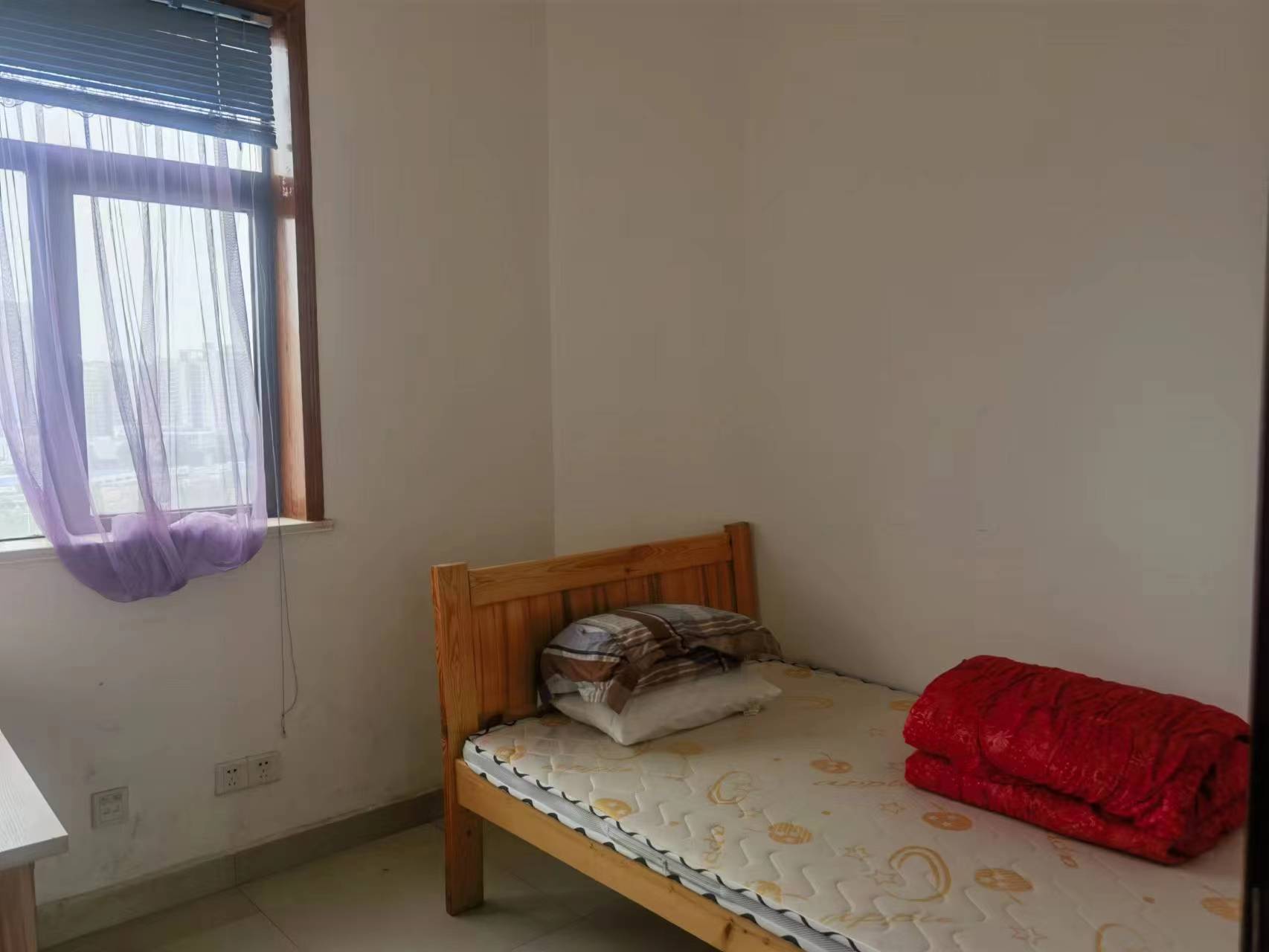 金侨尚东区 3室2厅2卫 49.8万 金侨尚东区 3室2厅2卫 49.8万客厅