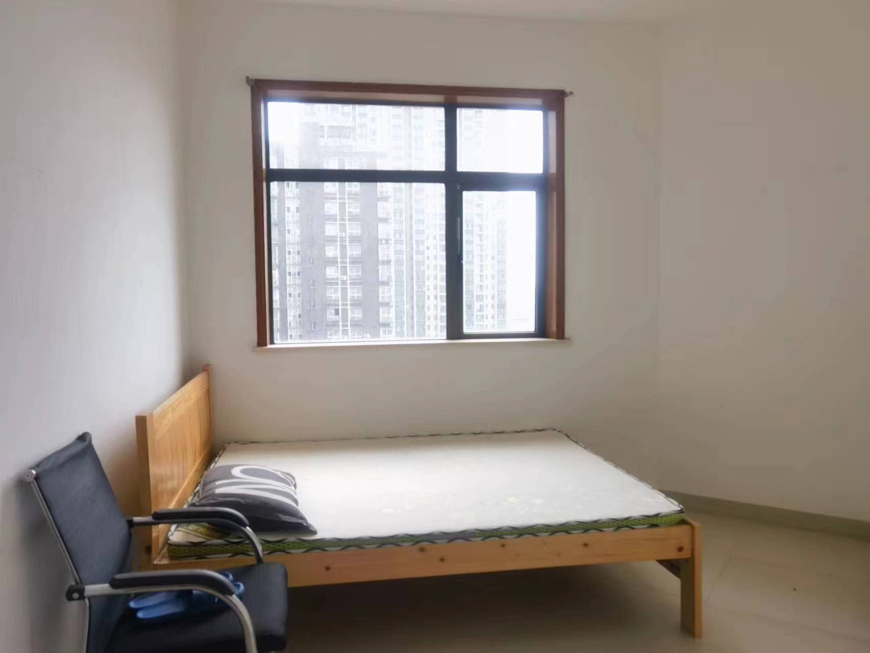 金侨尚东区 3室2厅2卫 49.8万 金侨尚东区 3室2厅2卫 49.8万客厅