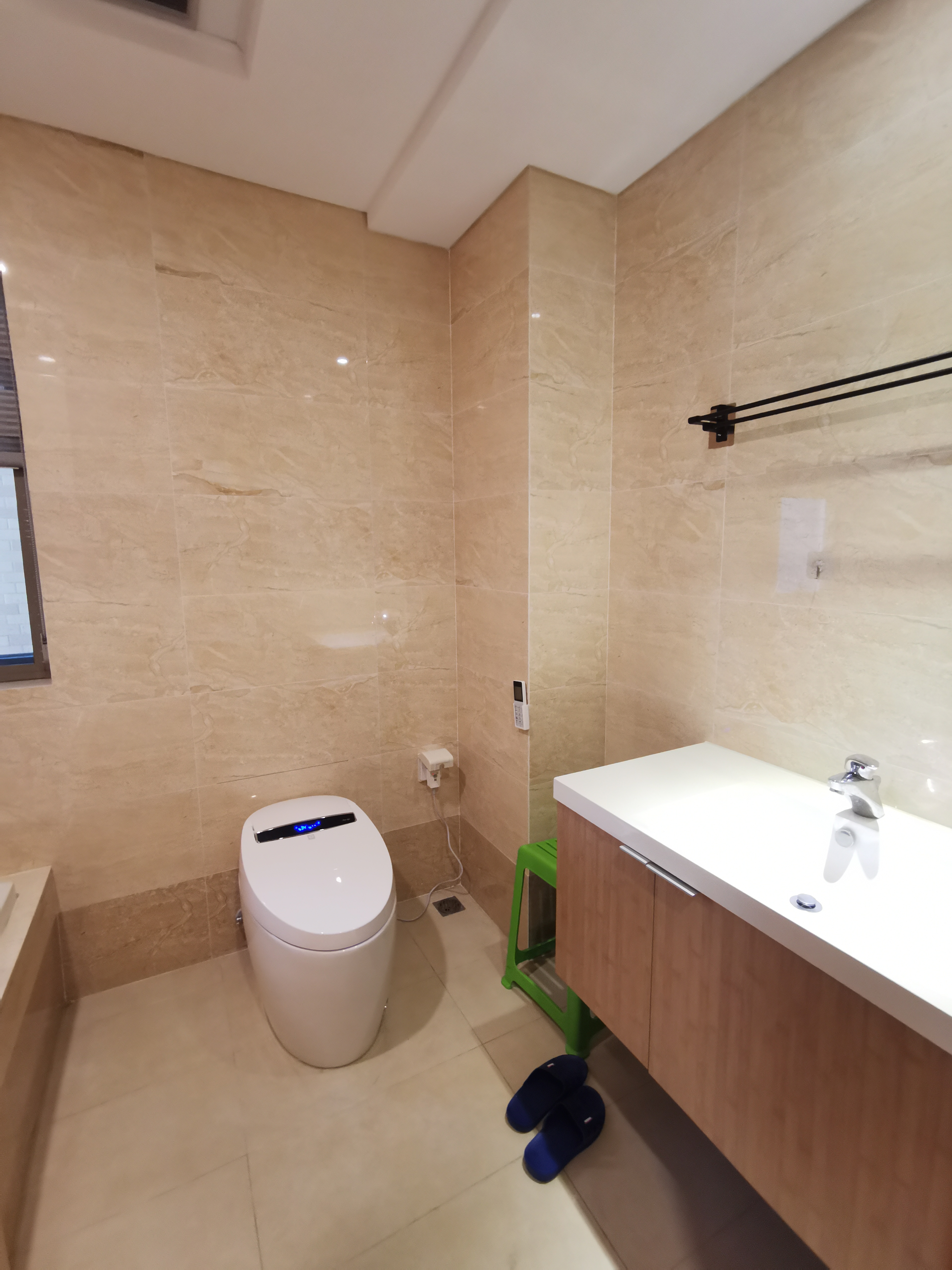 晋合湘水湾三期  3室2厅1卫    130.0万 晋合湘水湾三期  3室2厅1卫    130.0万室内图