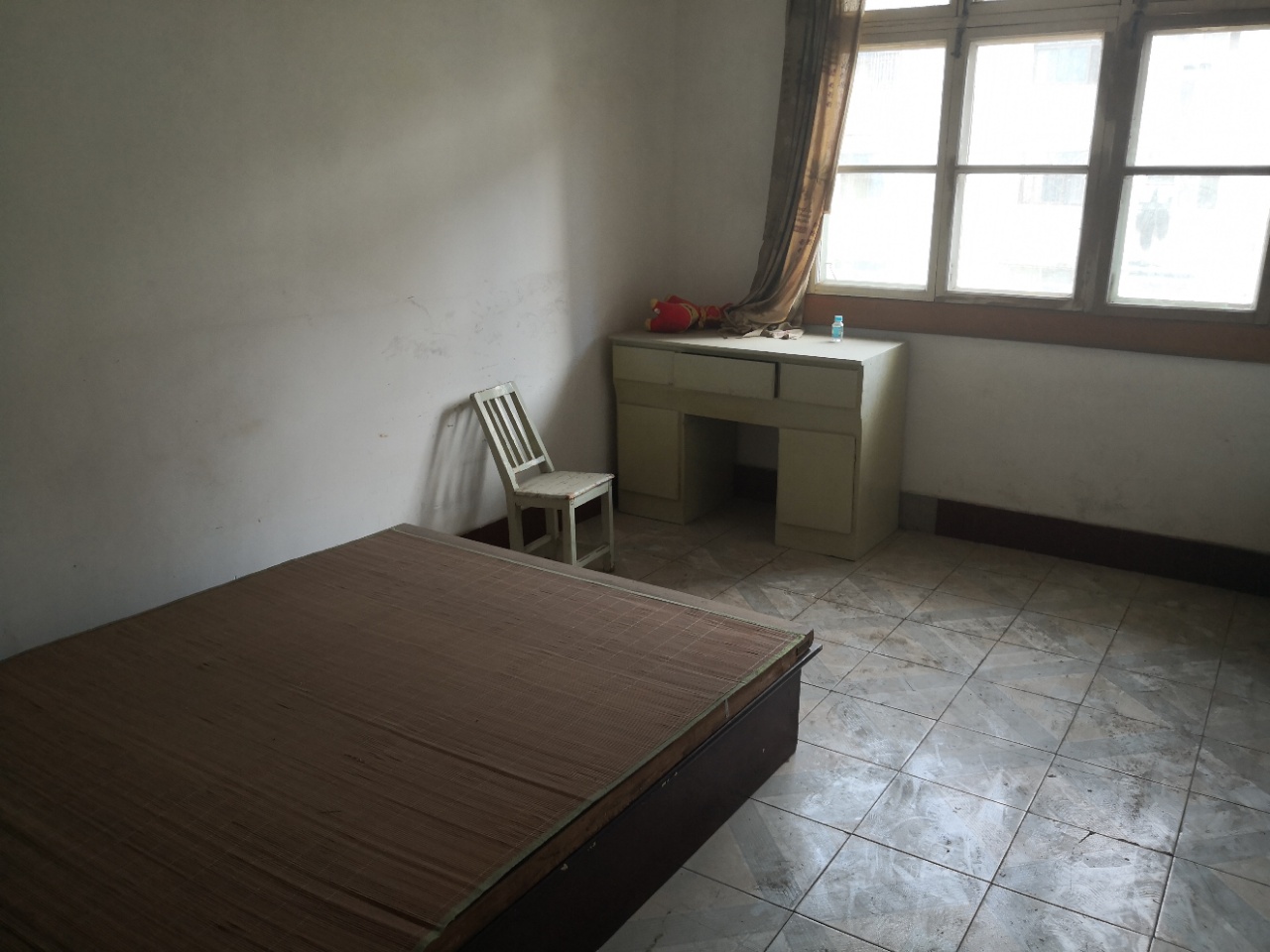 文化路检察院 3室2厅1卫 29.8万 文化路检察院 3室2厅1卫 29.8万室内图