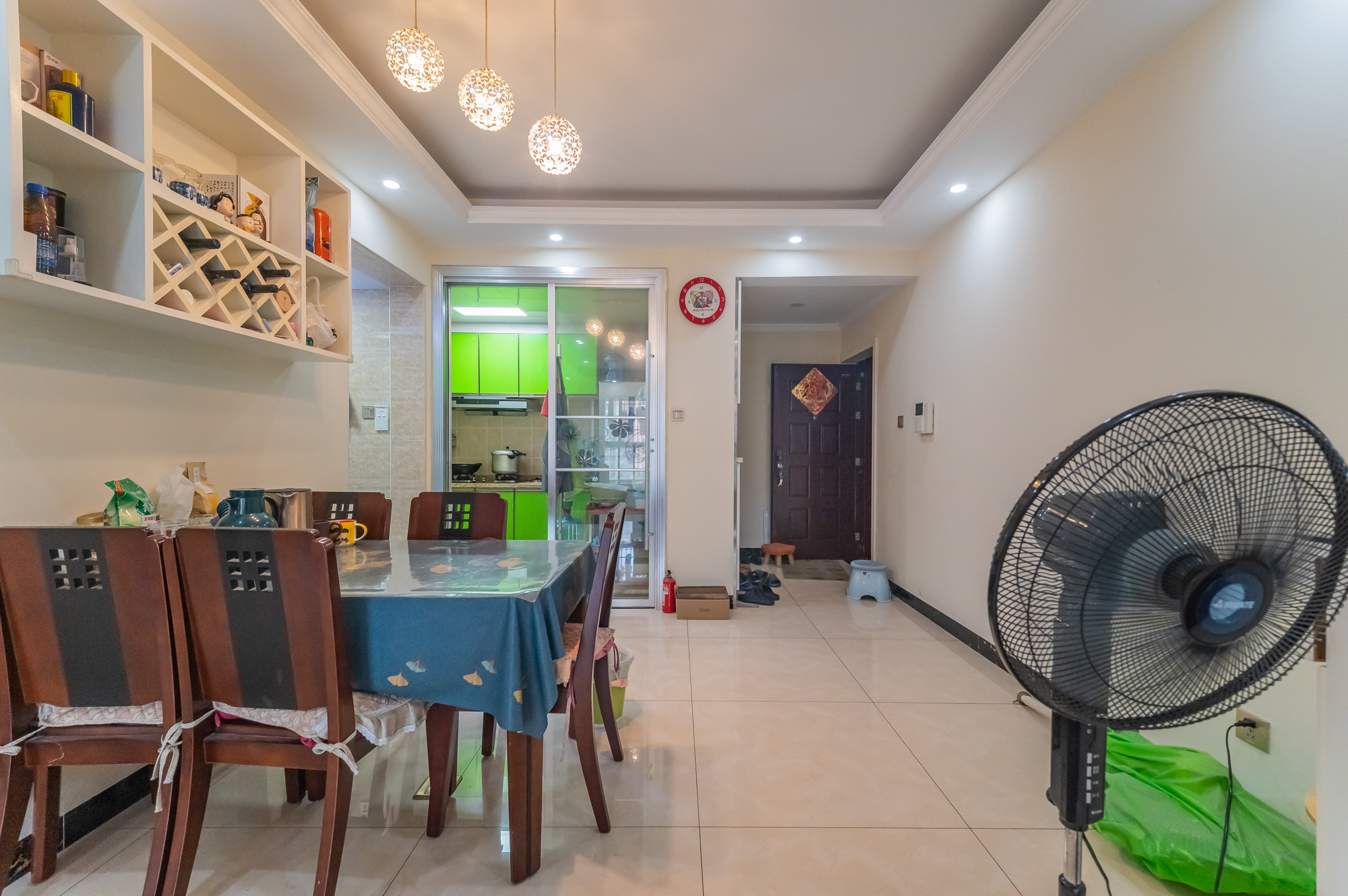 蓝山郡 2室2厅1卫 56.0万 蓝山郡 2室2厅1卫 56.0万客厅