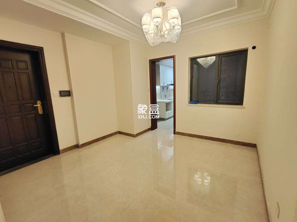 恒大华府 3室2厅2卫 88.0万 恒大华府 3室2厅2卫 88.0万室内图