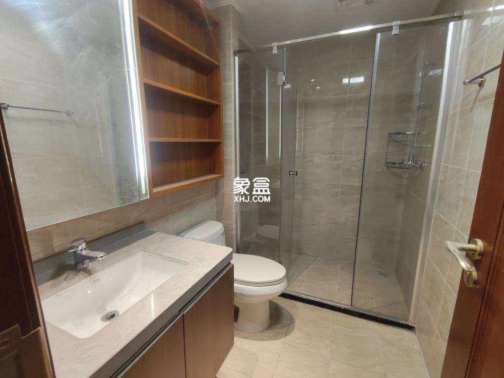 恒大华府 3室2厅2卫 88.0万 恒大华府 3室2厅2卫 88.0万室内图