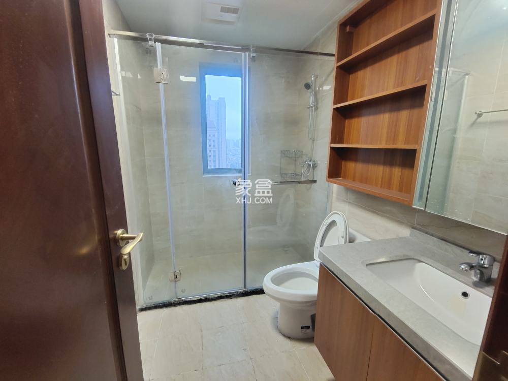 恒大华府 4室2厅2卫 150.0万 恒大华府 4室2厅2卫 150.0万室内图