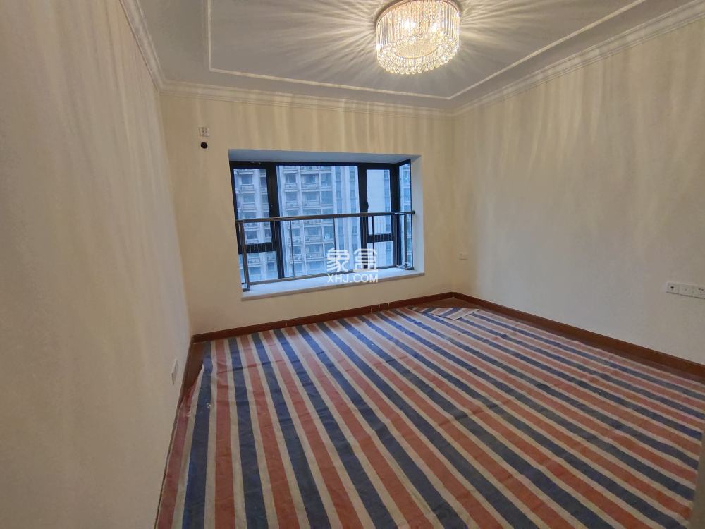 恒大华府 4室2厅2卫 150.0万 恒大华府 4室2厅2卫 150.0万室内图