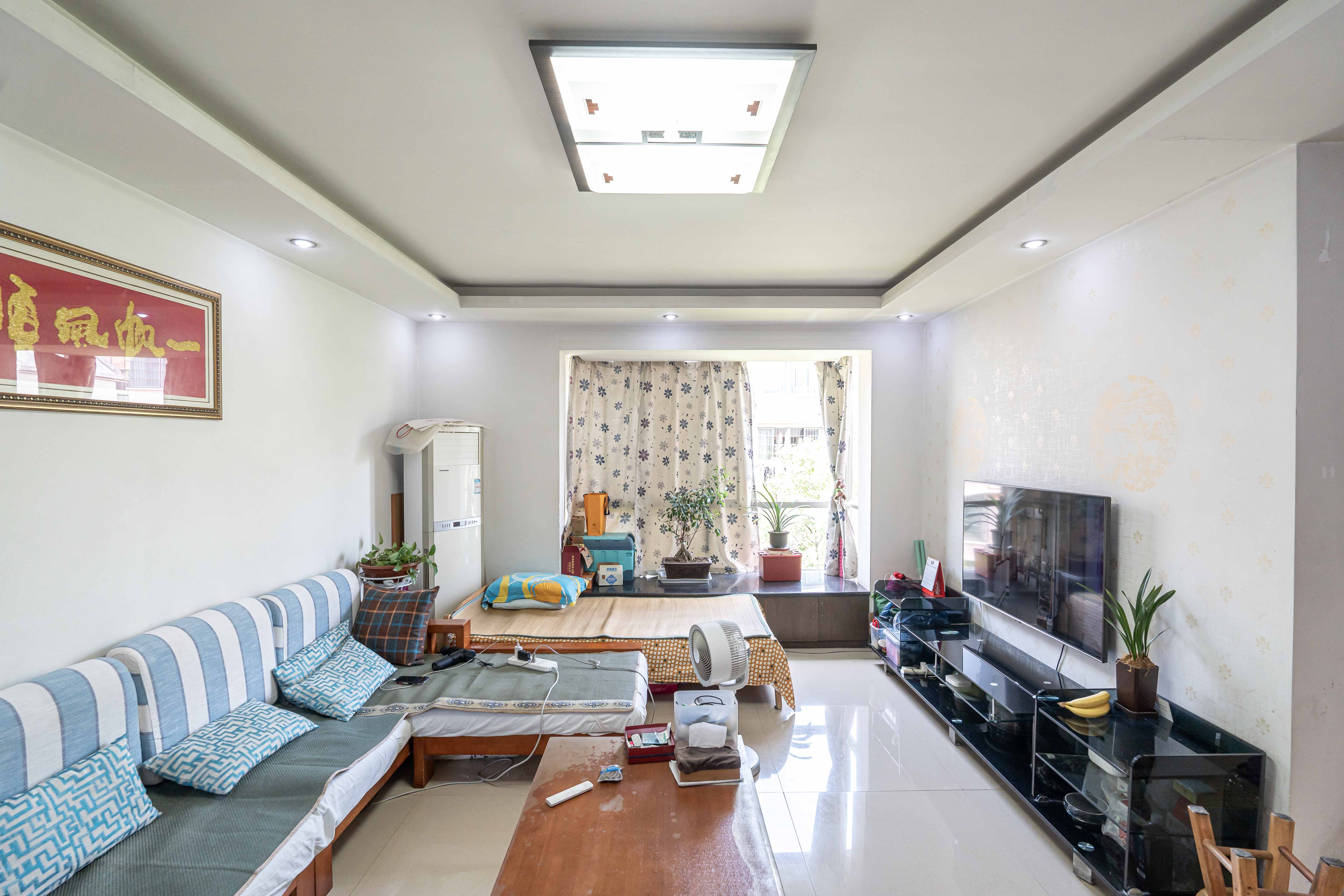 新星小区  2室2厅1卫   68.00万