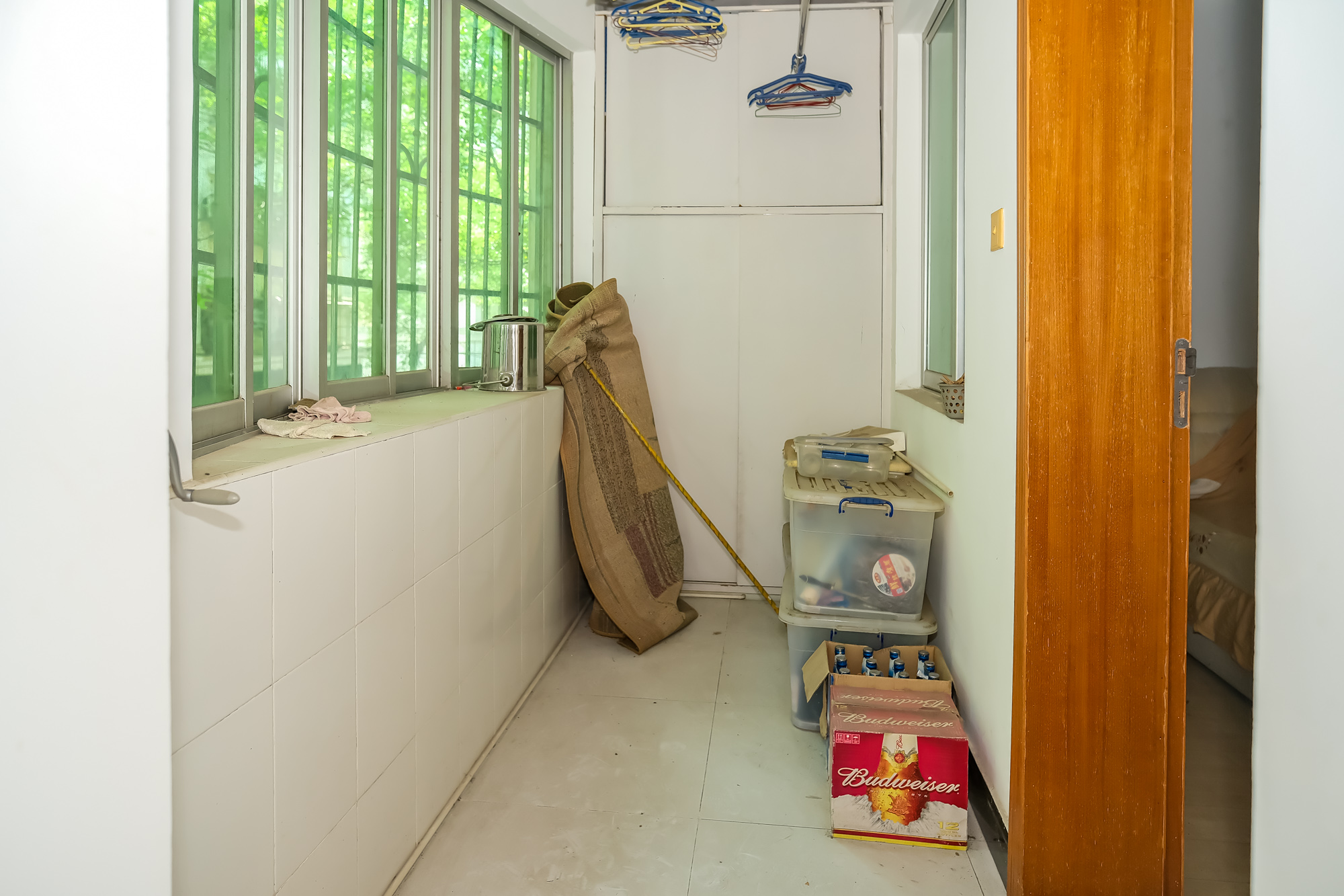 中南汽车世界  4室2厅1卫    58.0万 中南汽车世界  4室2厅1卫    58.0万阳台