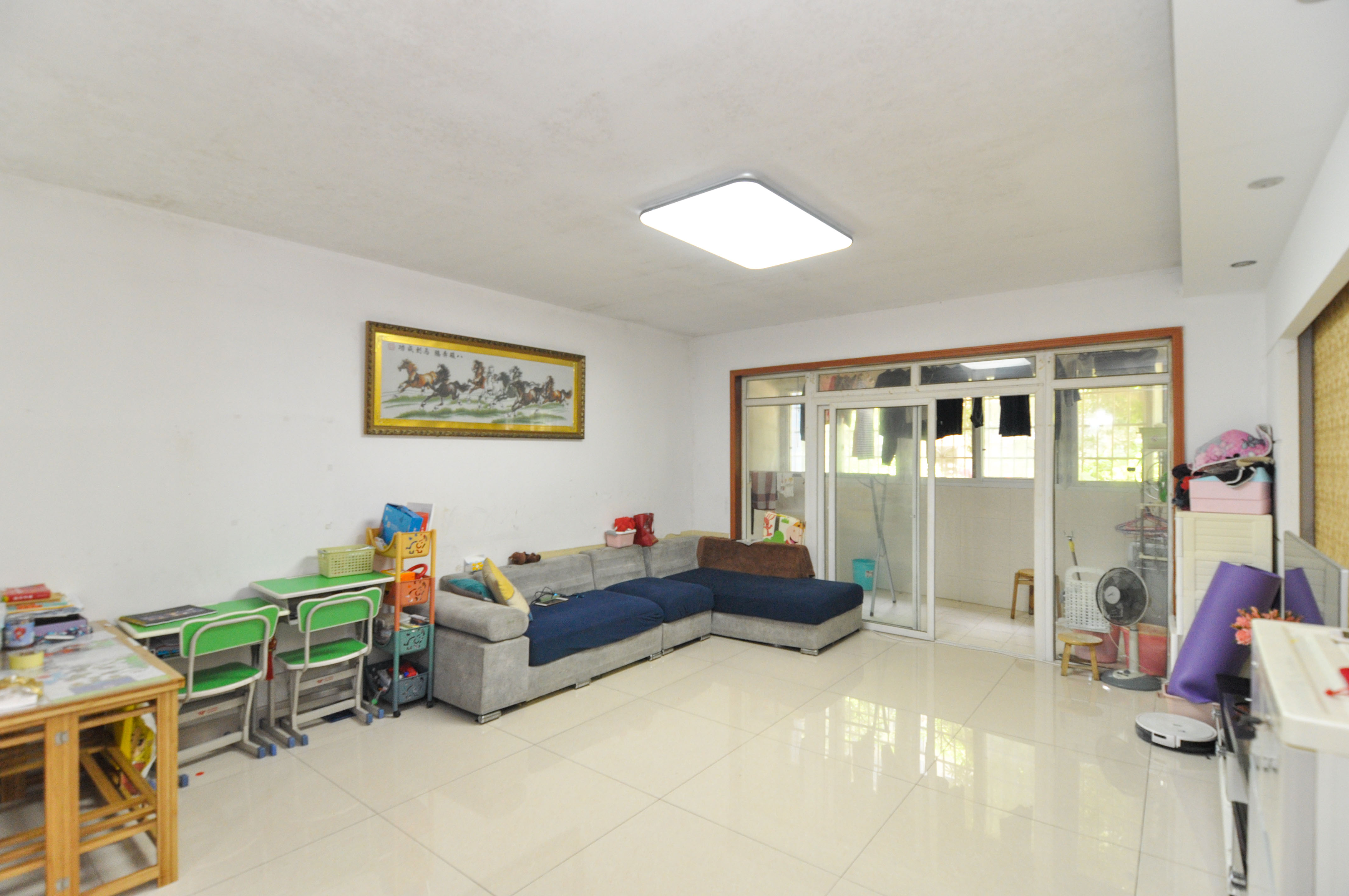 麓谷E家人 3室2厅2卫 72.8万 麓谷E家人 3室2厅2卫 72.8万客厅