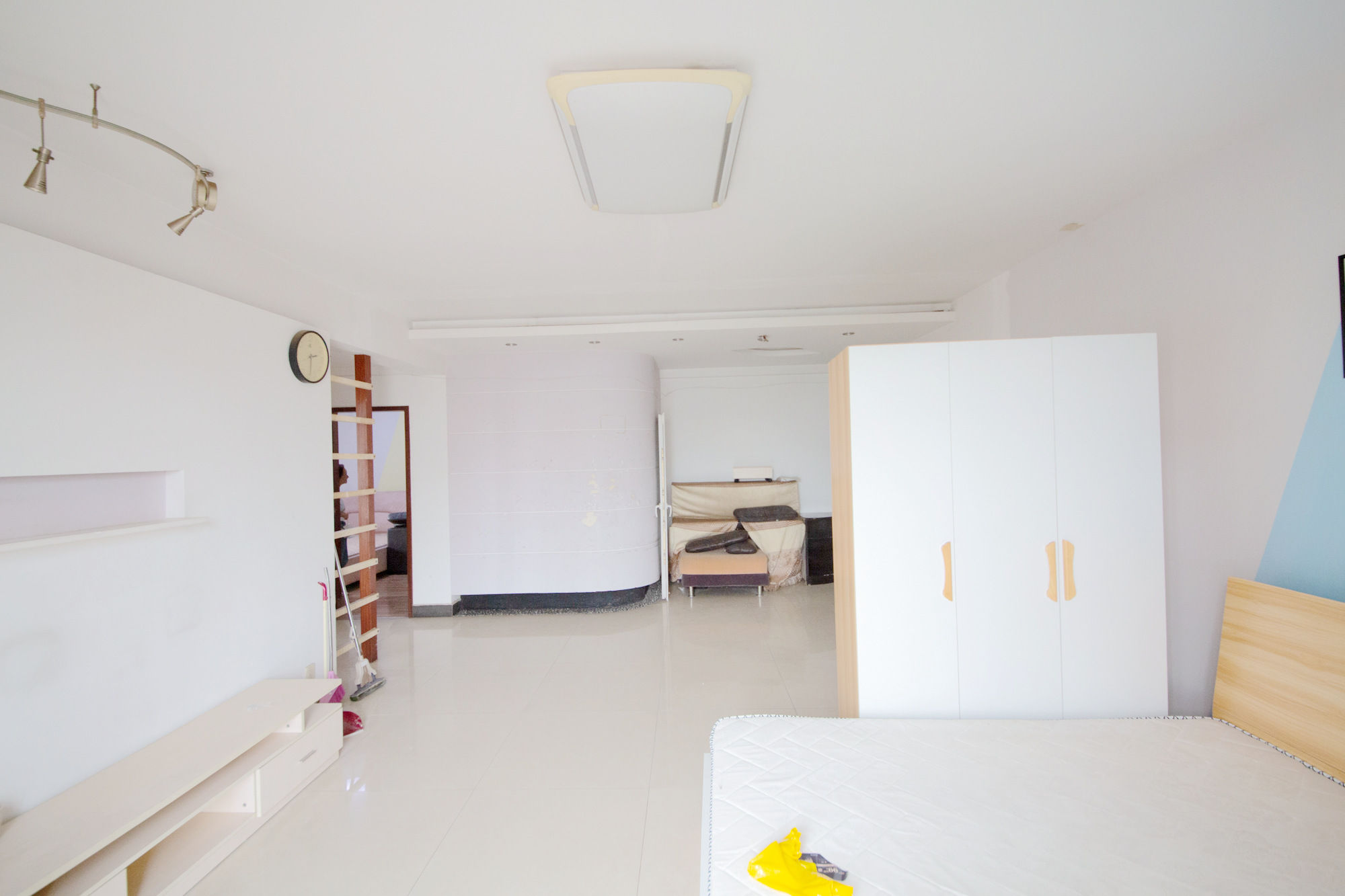 中扬华苑  3室2厅2卫   102.00万