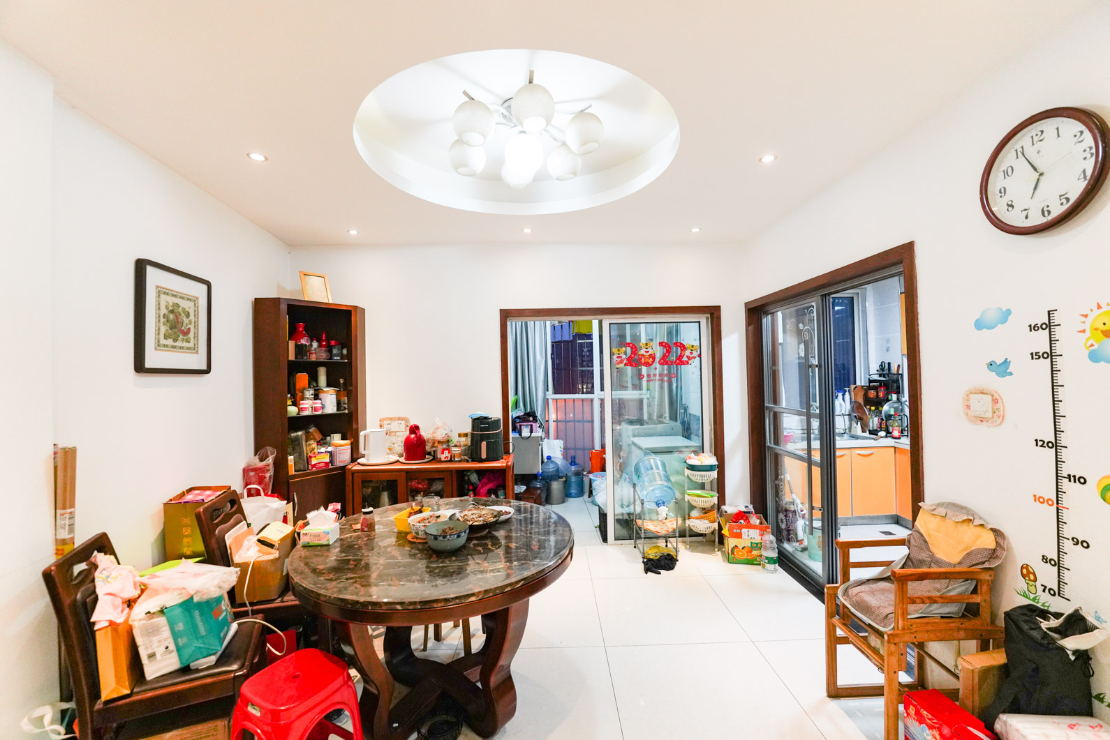 君临青园花都  5室2厅2卫    152.8万客厅