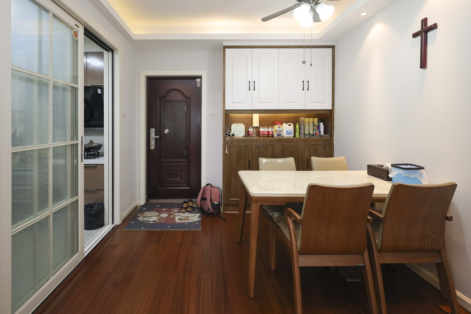 谷山乐园三期  3室2厅1卫    80.0万客厅