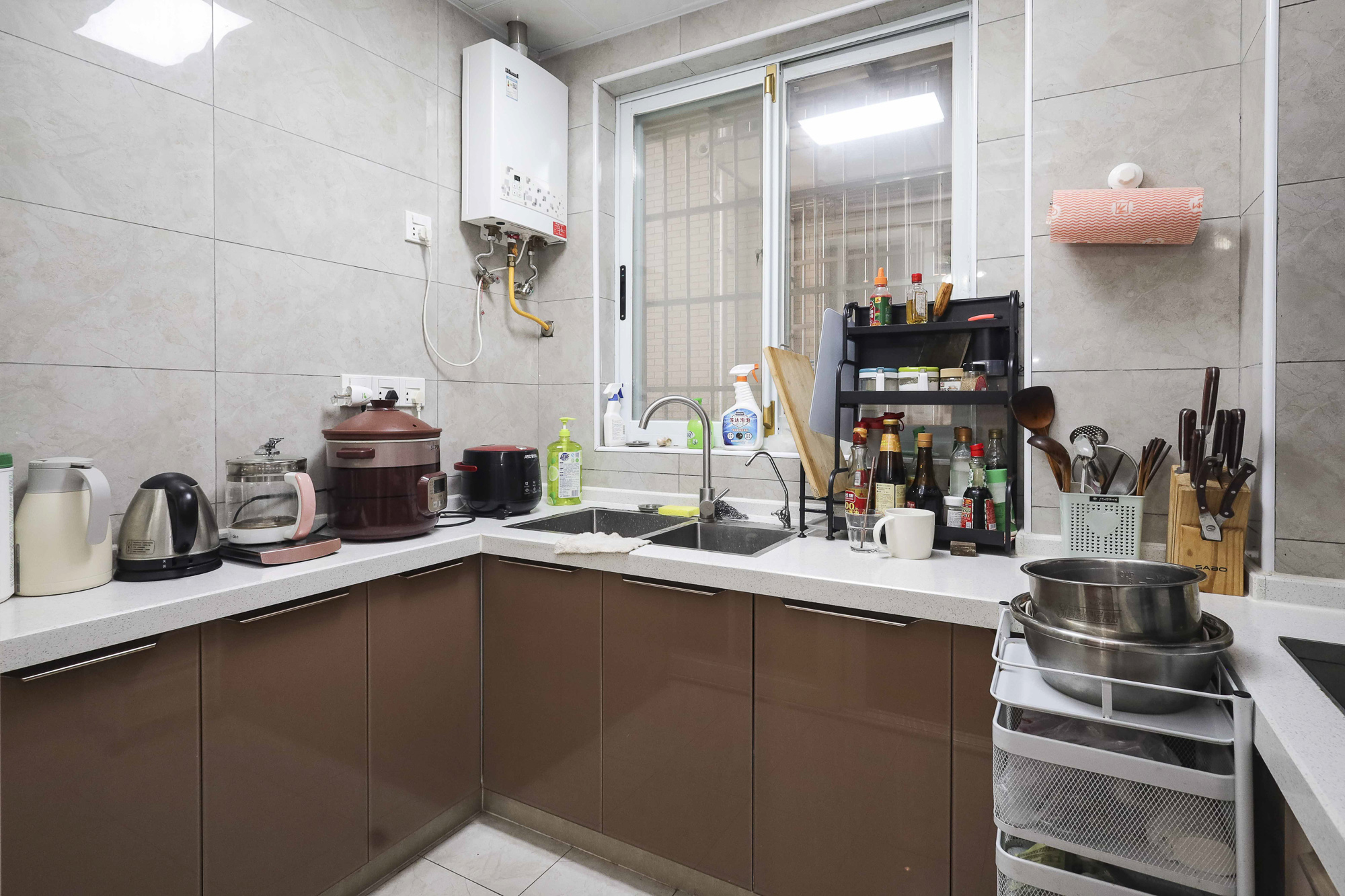 谷山乐园三期  3室2厅1卫    80.0万厨房